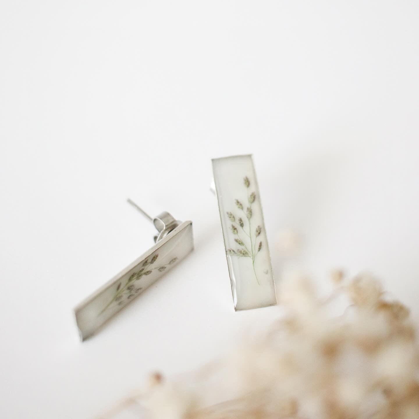 Winter Fields Bar Studs