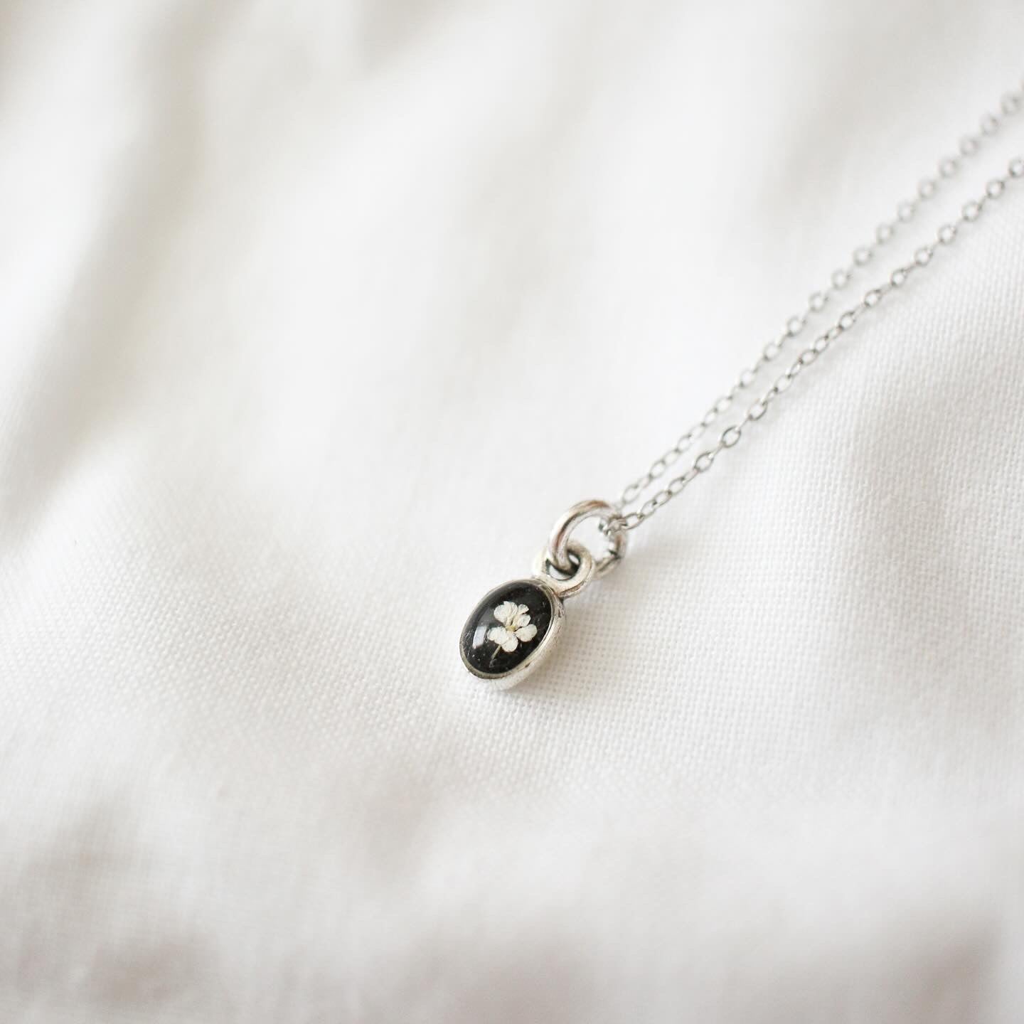 Demi Brooke Necklace in Silver