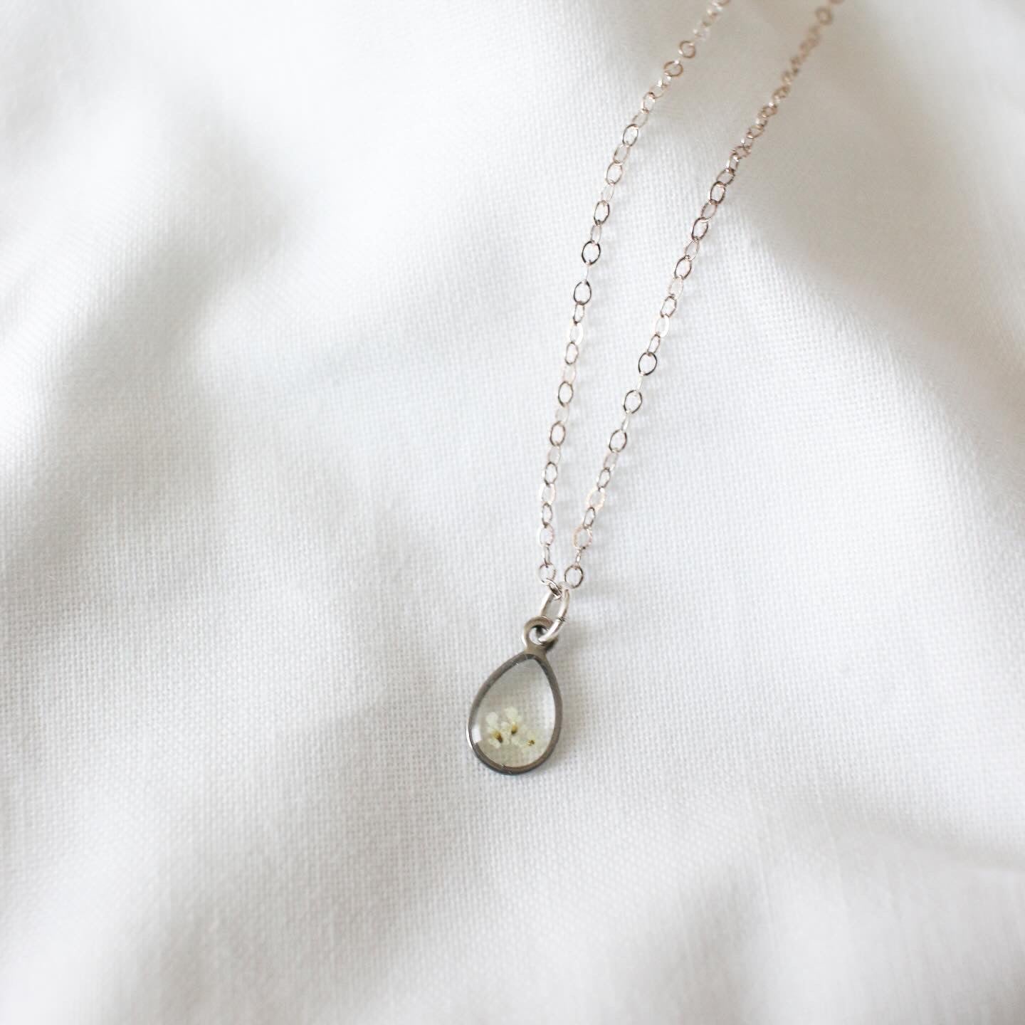 Silver Raindrop Queen Anne's Lace Necklace