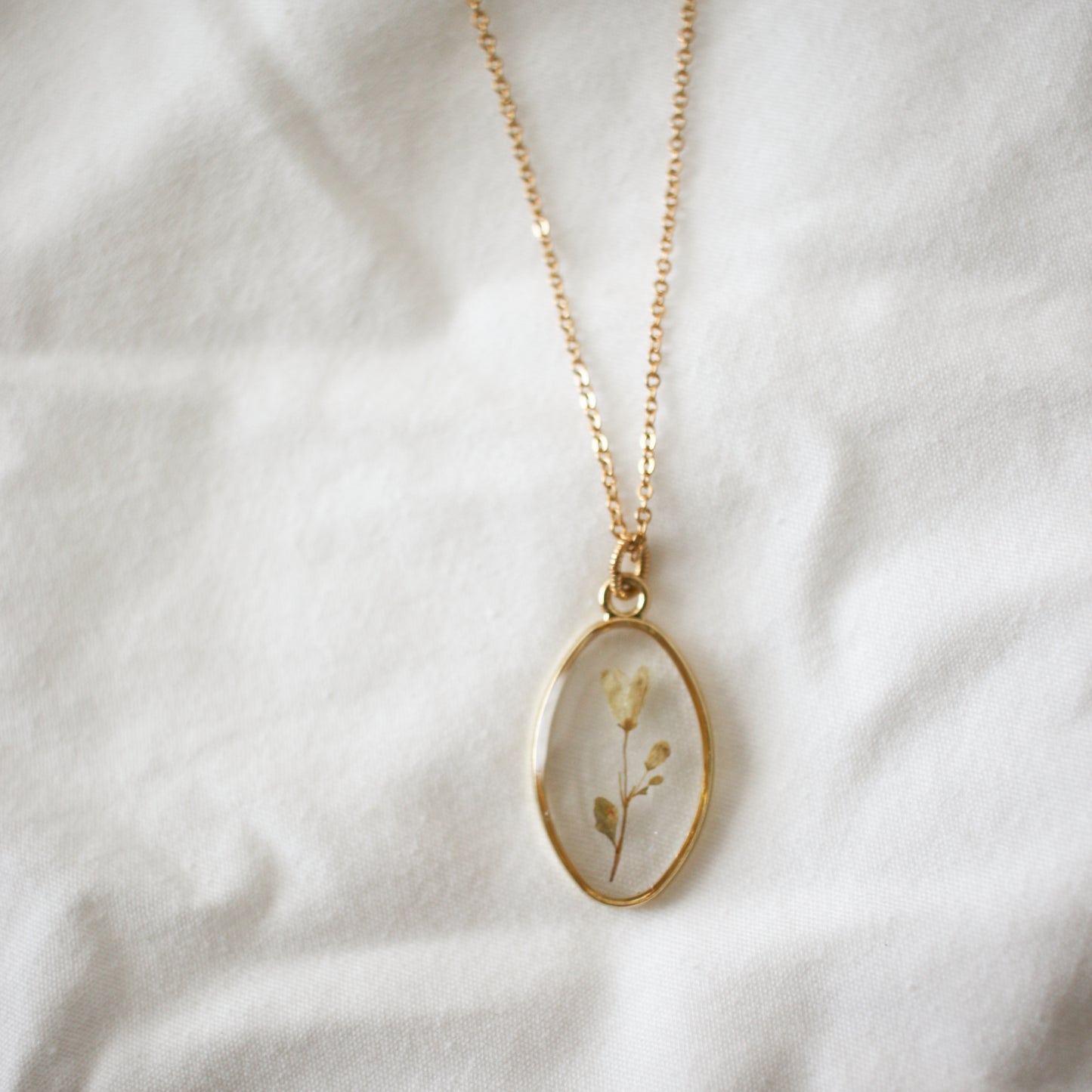 Wildflower Oval Pendant