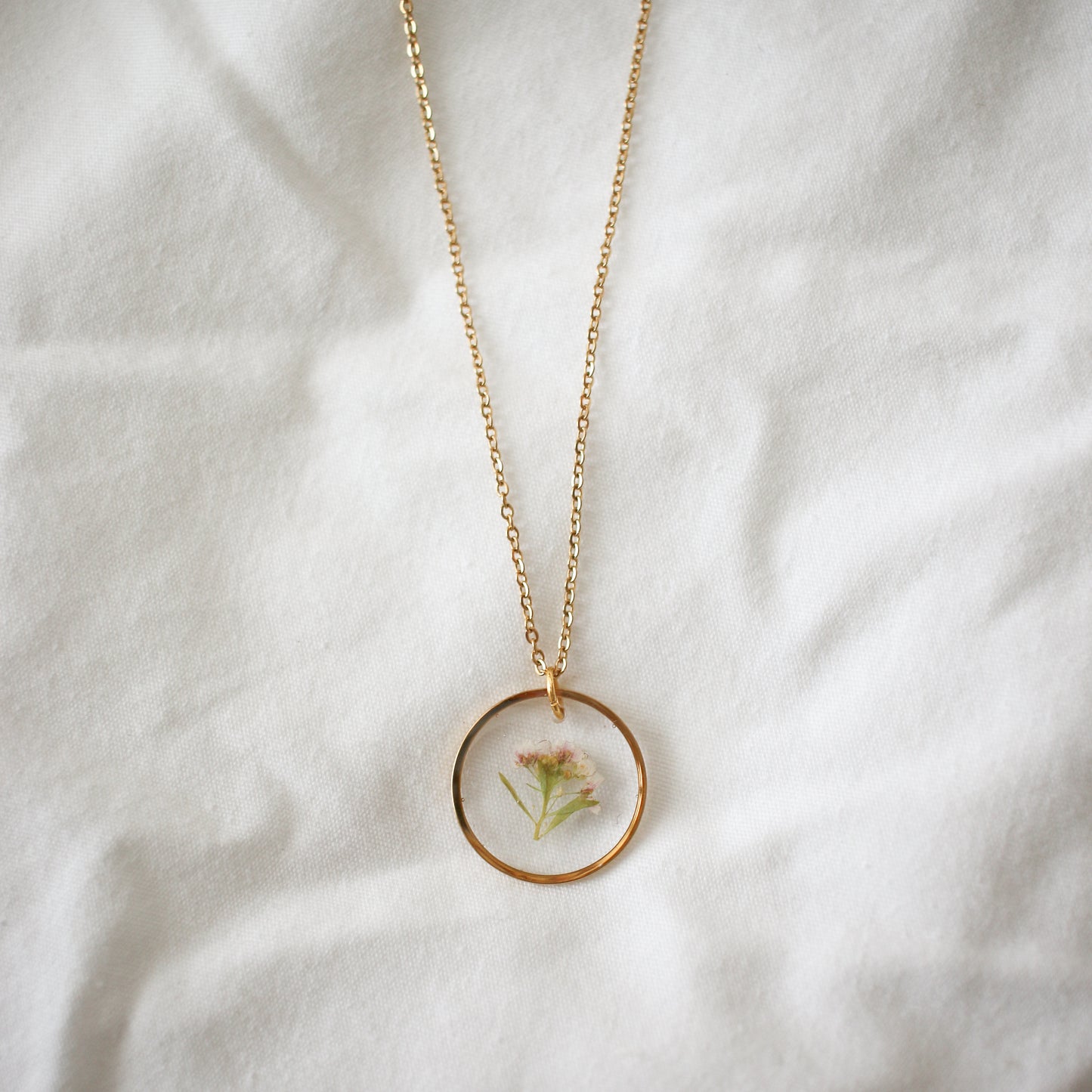 Circle Necklace with Sweet Alyssum