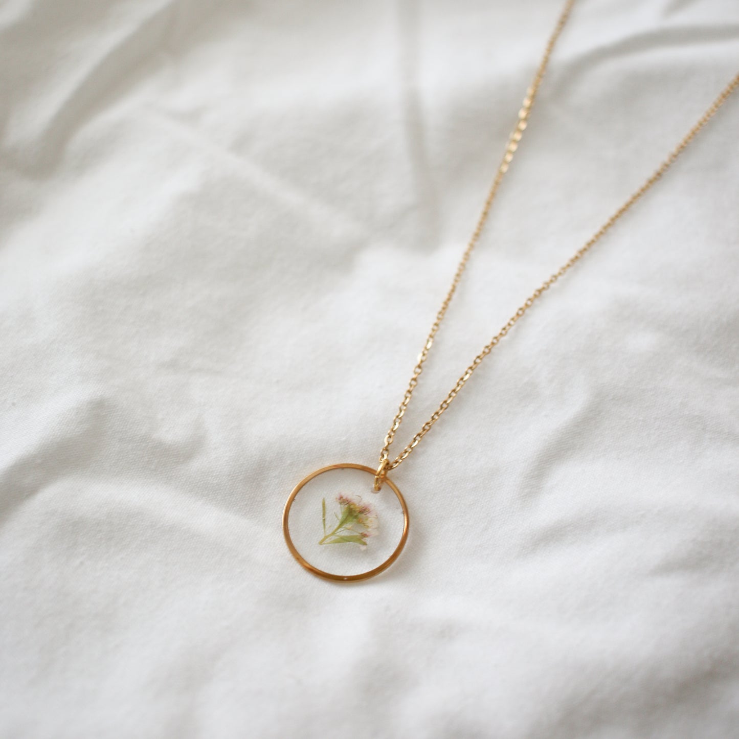 Circle Necklace with Sweet Alyssum