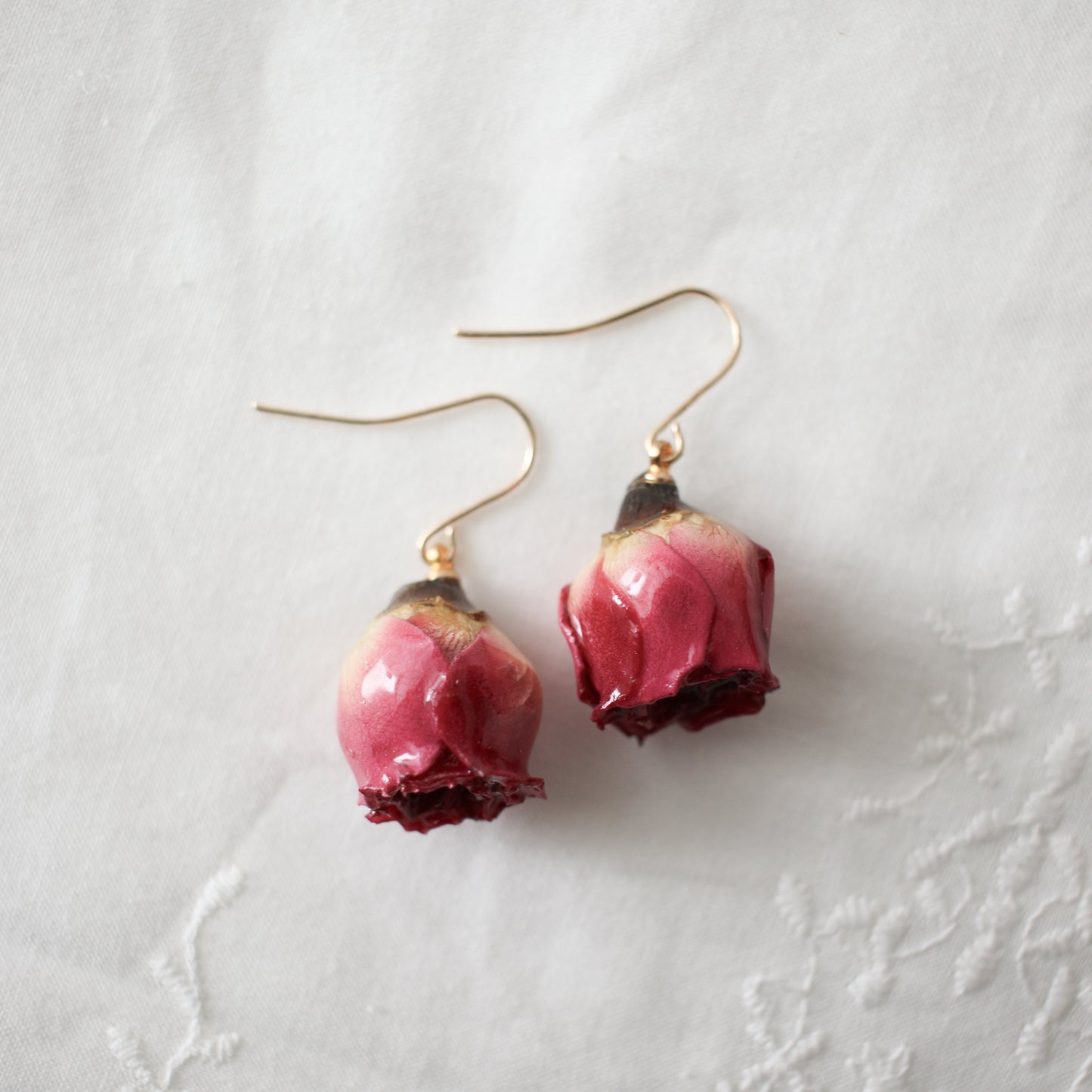 Garden Rose Earrings in Scarlett
