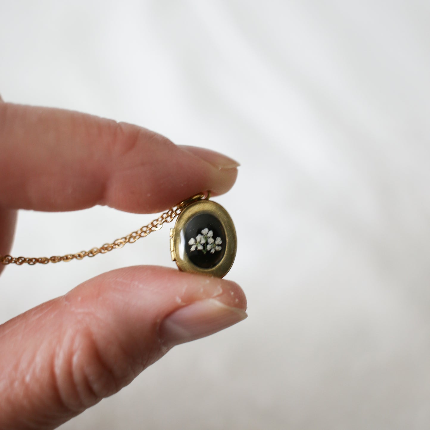 Archibald Locket in Noir
