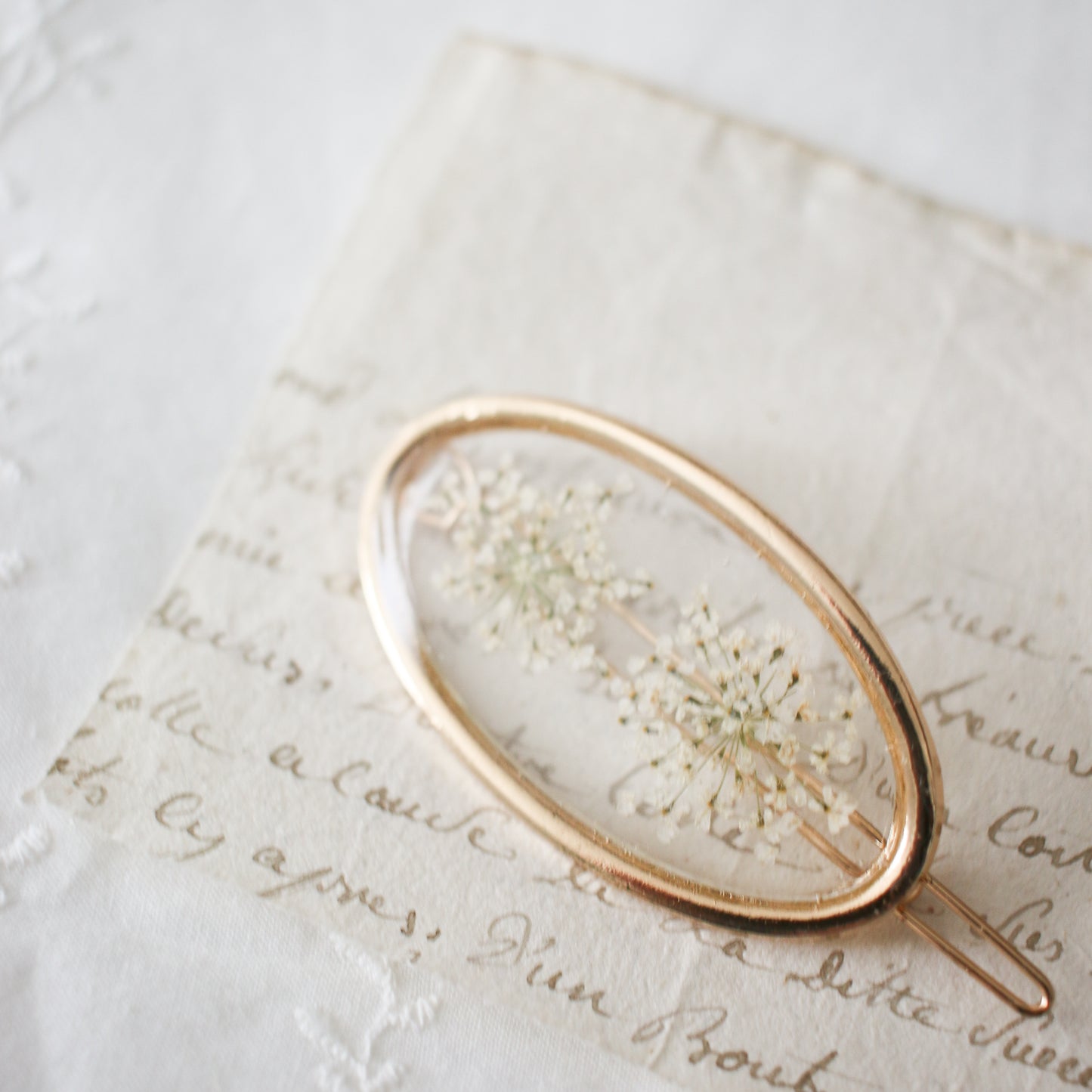 Garden Hair Clip Oval in Antique White