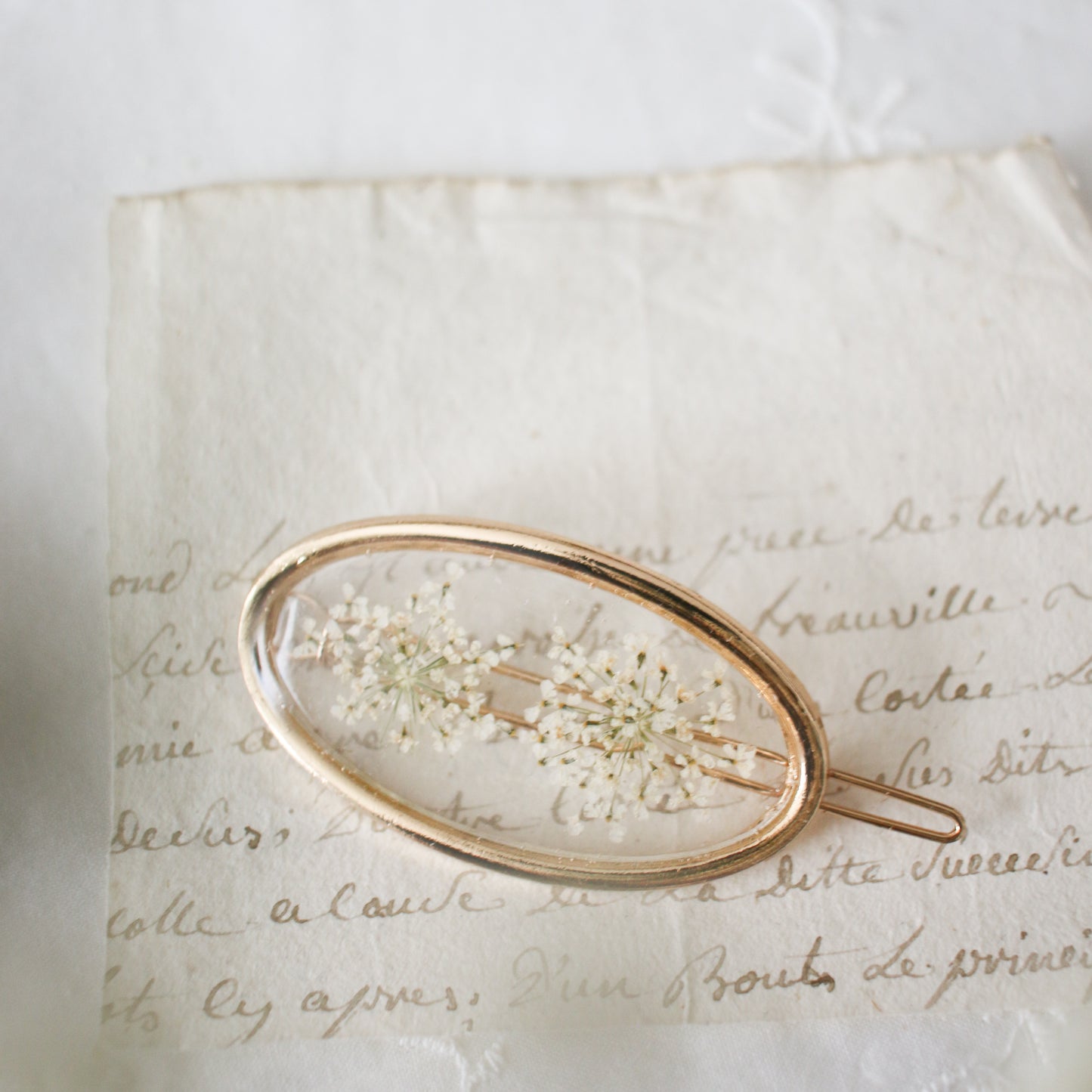 Garden Hair Clip Oval in Antique White