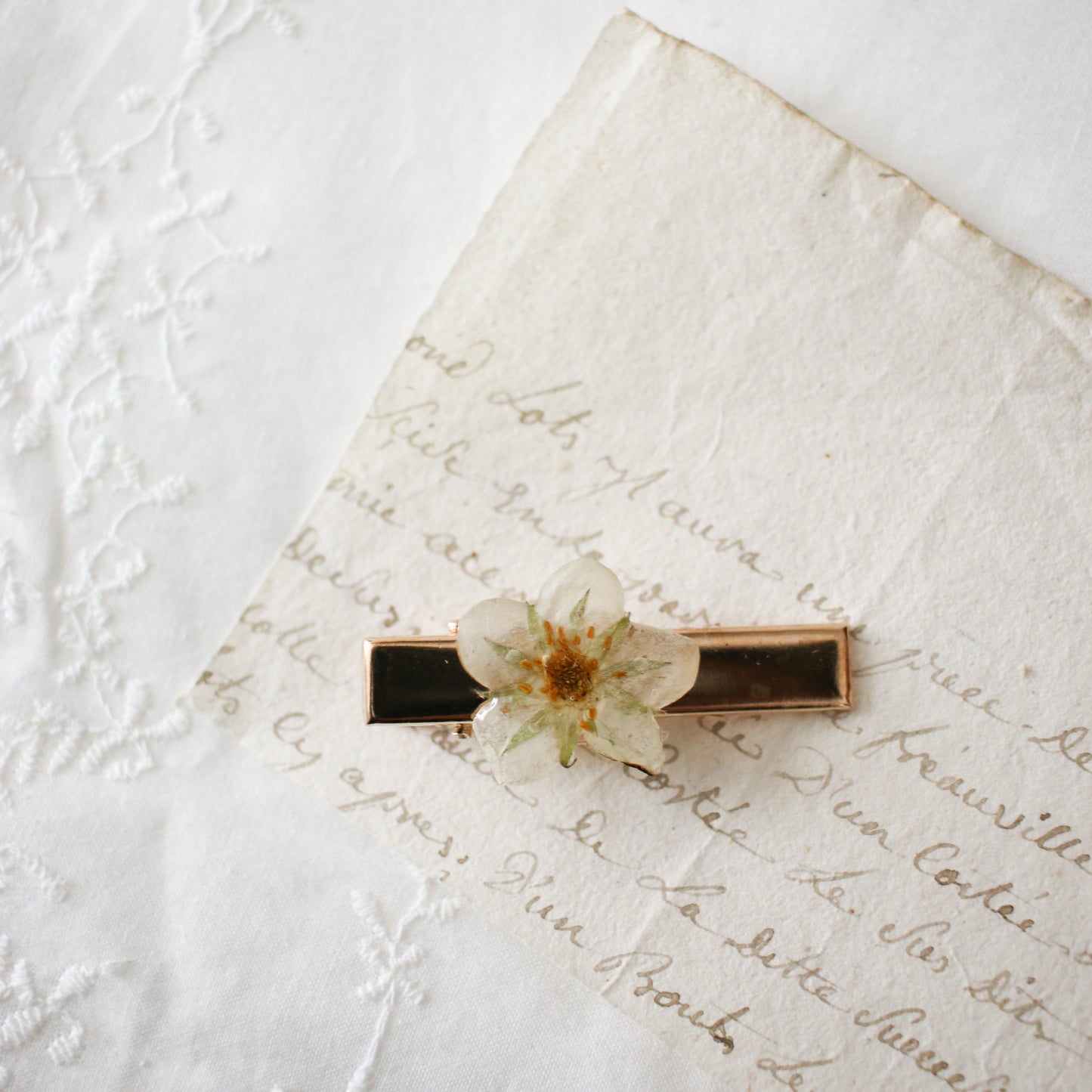 Petite Garden Hair Clip in Antique White