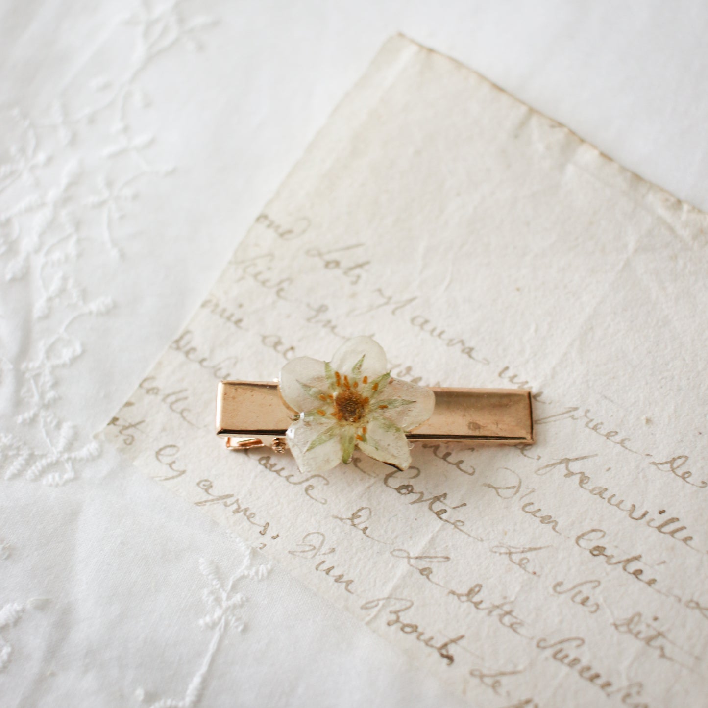 Petite Garden Hair Clip in Antique White