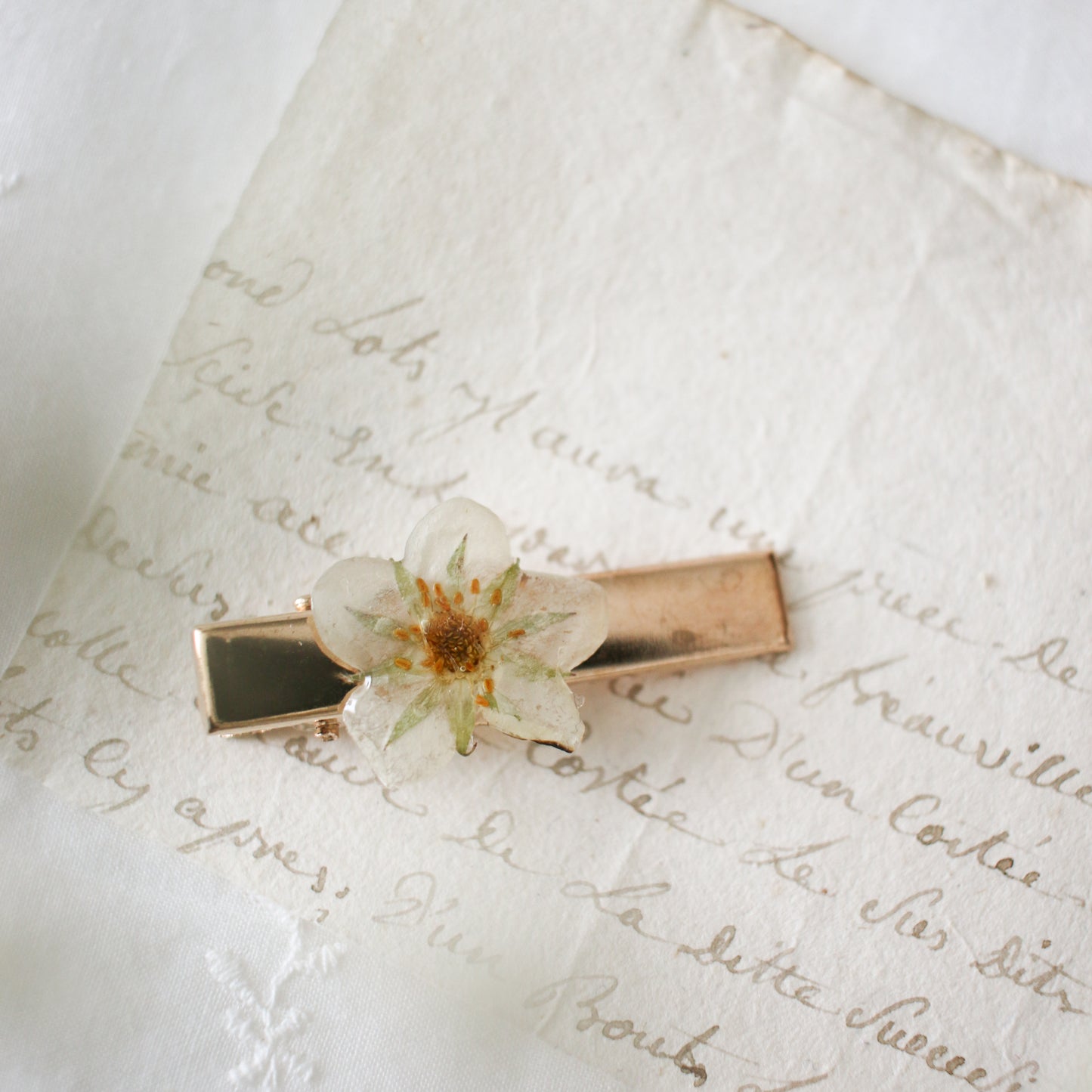 Petite Garden Hair Clip in Antique White