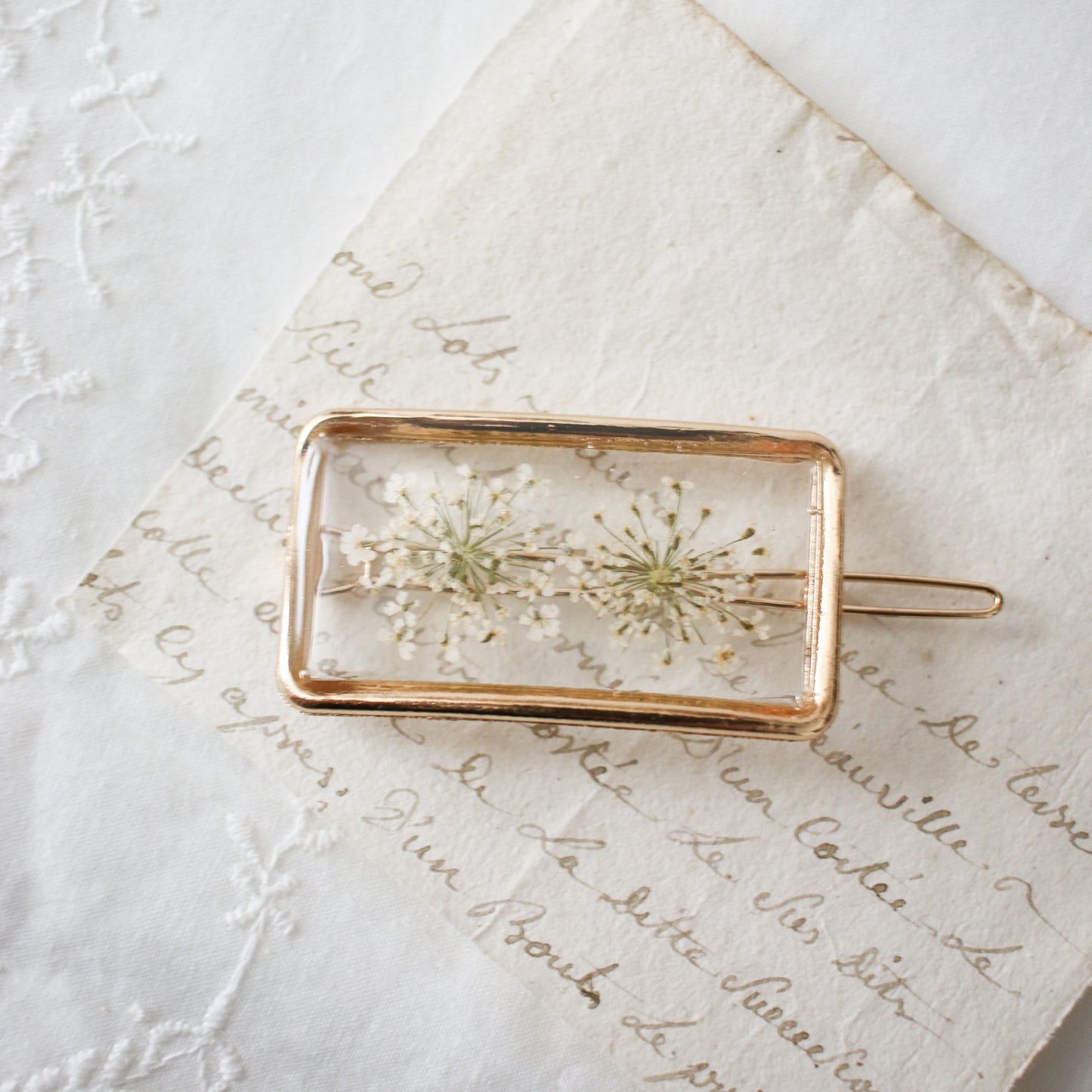 Garden Hair Clip in Antique White