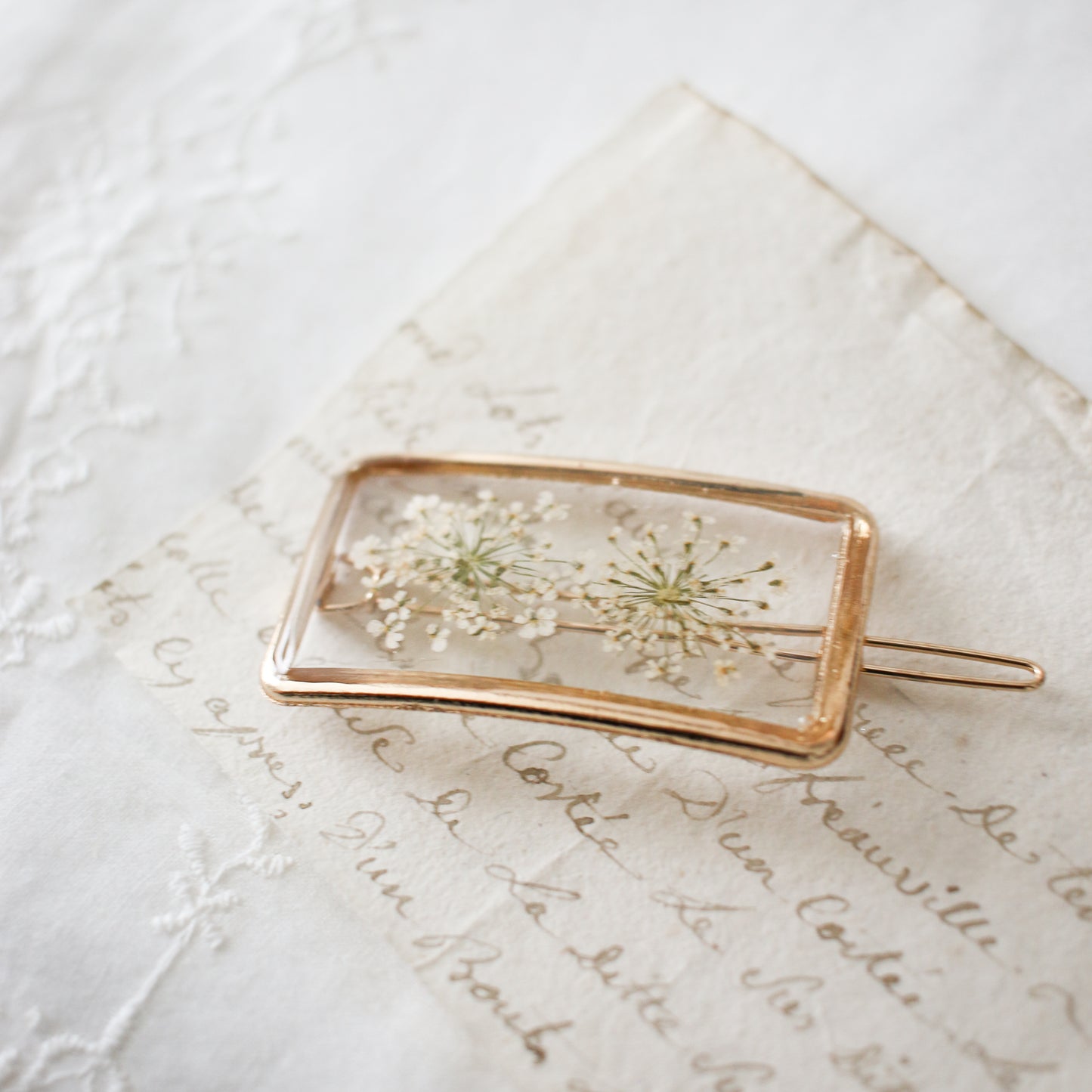 Garden Hair Clip in Antique White