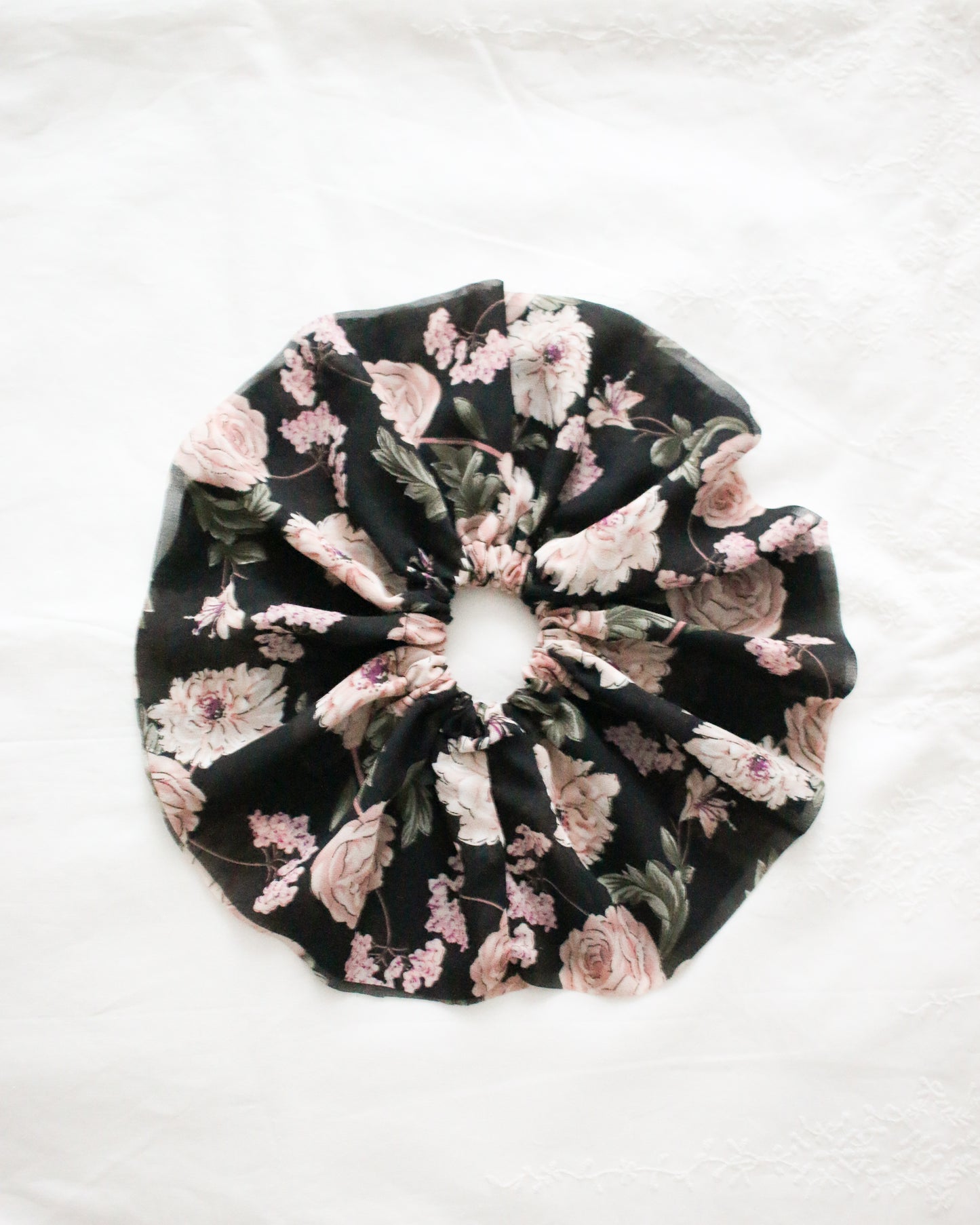 Elizabeth Oversized Scrunchie