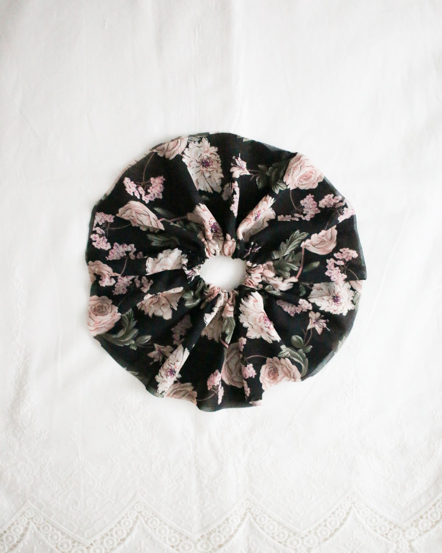 Elizabeth Oversized Scrunchie