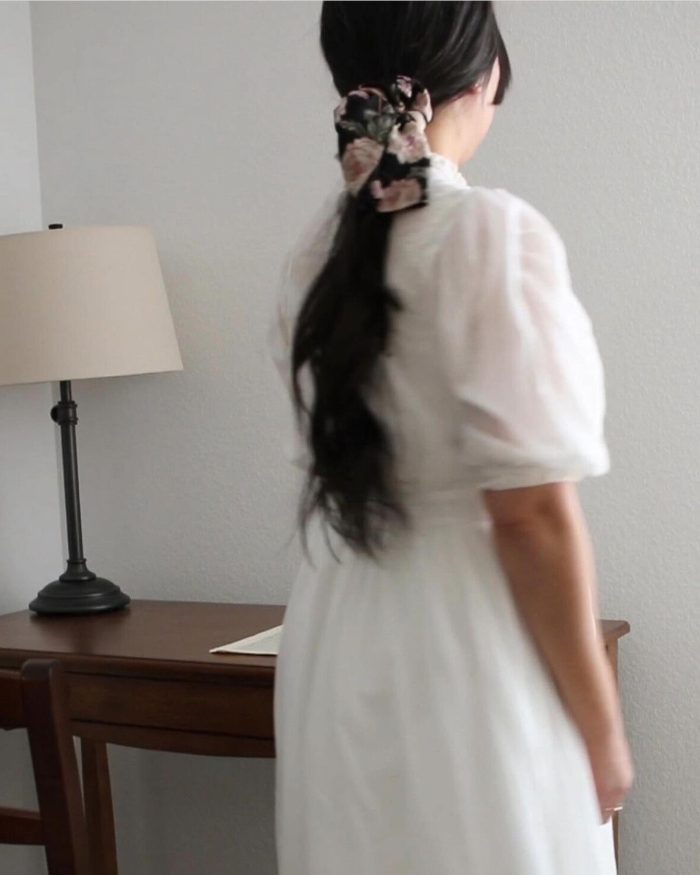 Elizabeth Oversized Scrunchie