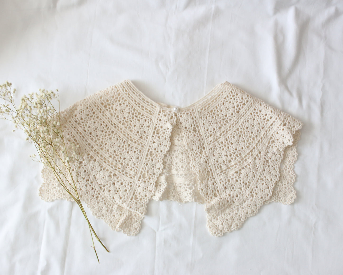Basildon Park Lace Collar