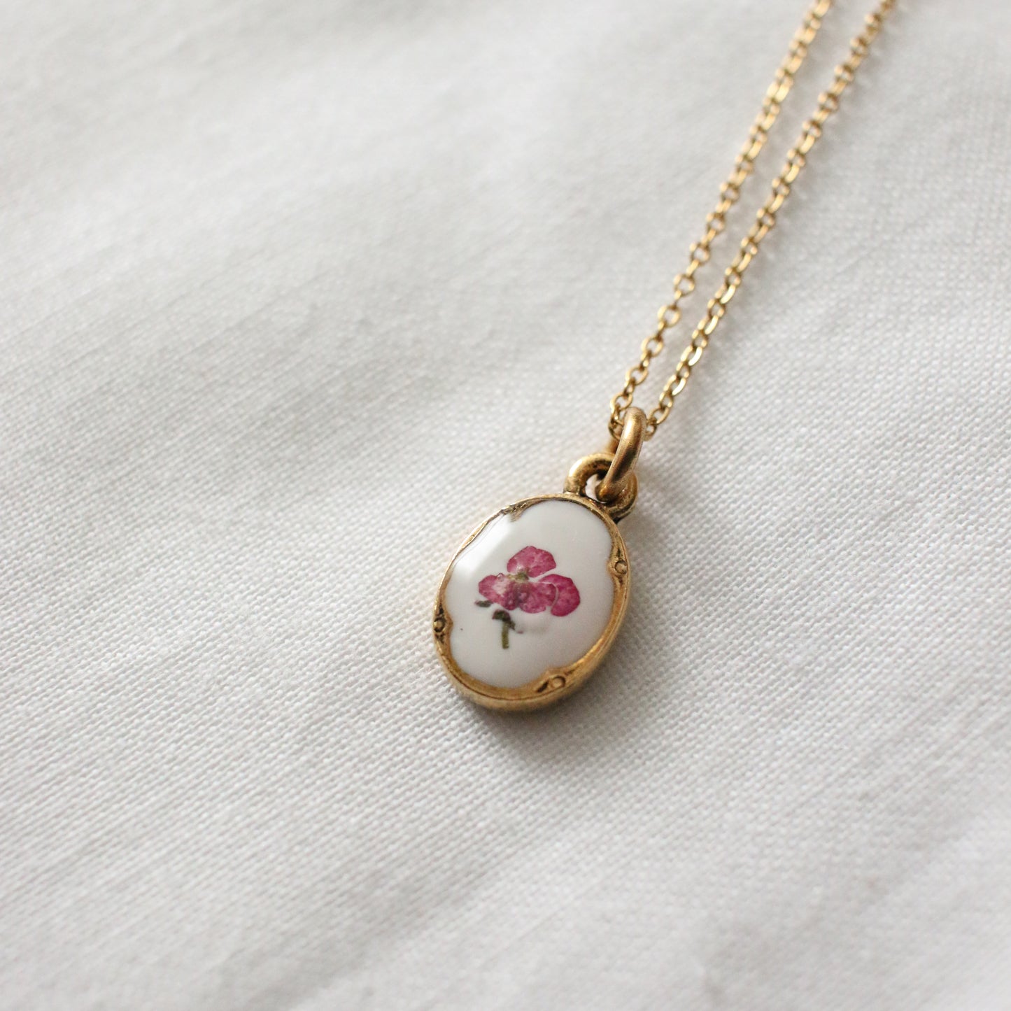 Imperfect Diana with Pink Alyssum