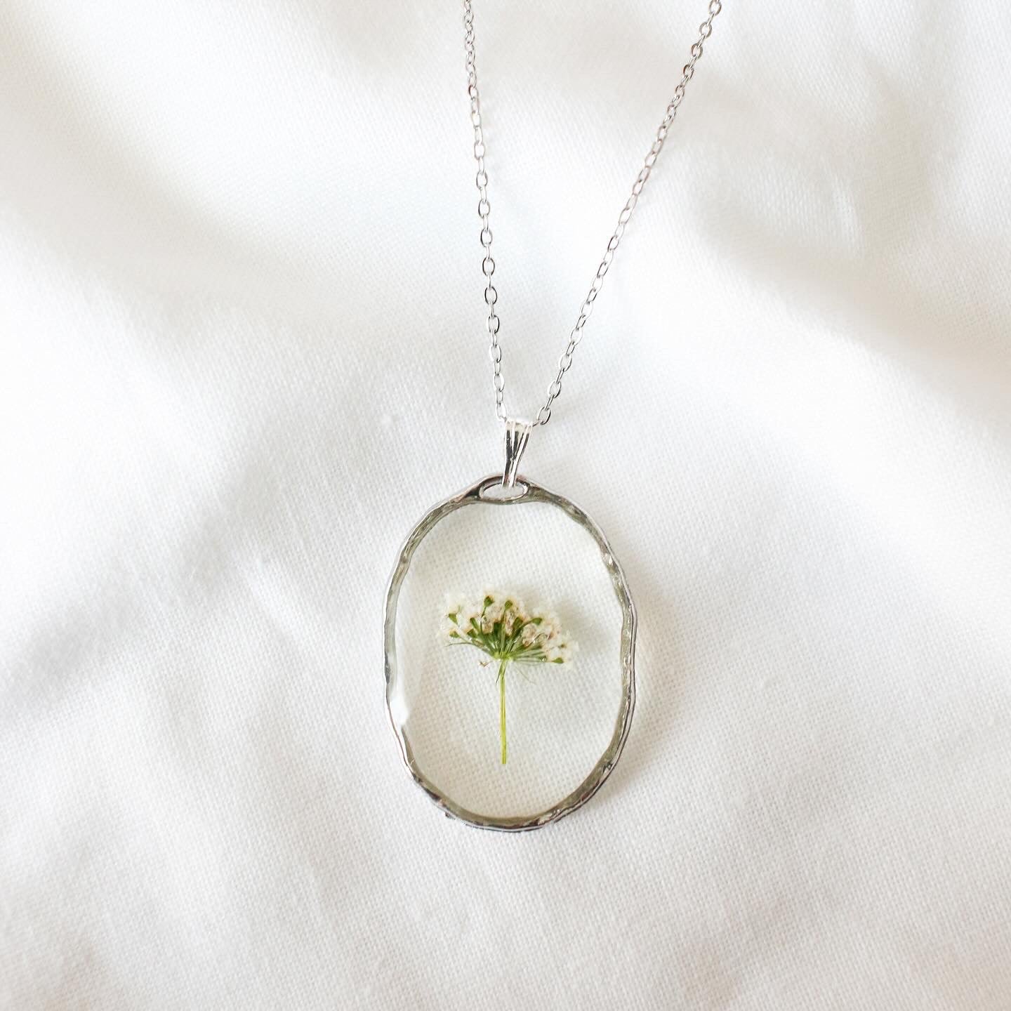 Queen Anne's Lace Pendant in Silver