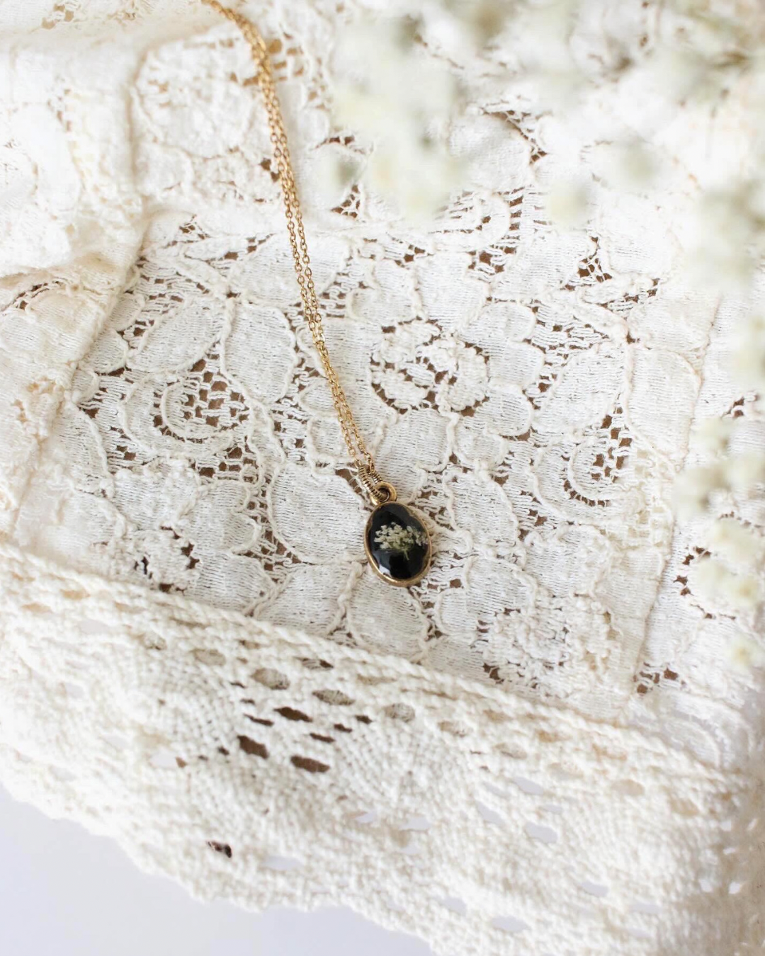 The Elizabeth Heirloom Necklace