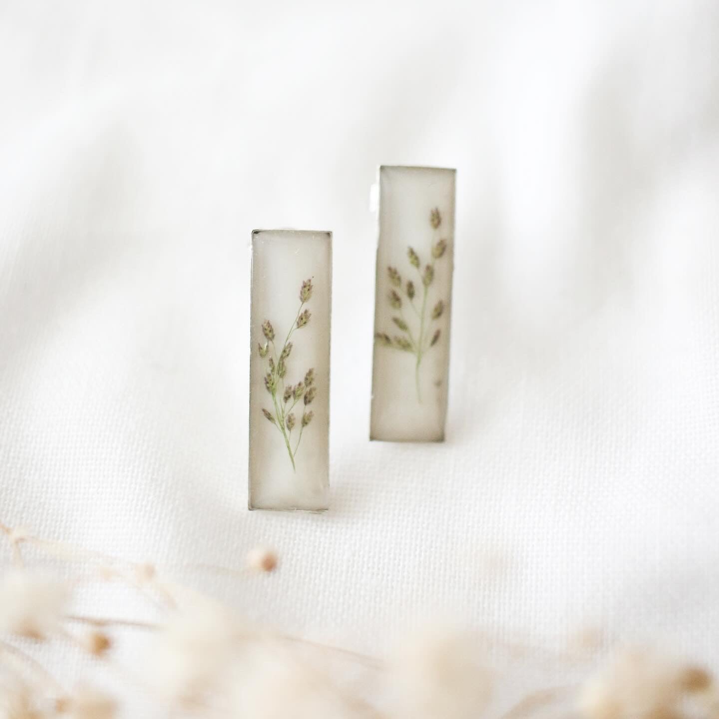Winter Fields Bar Studs