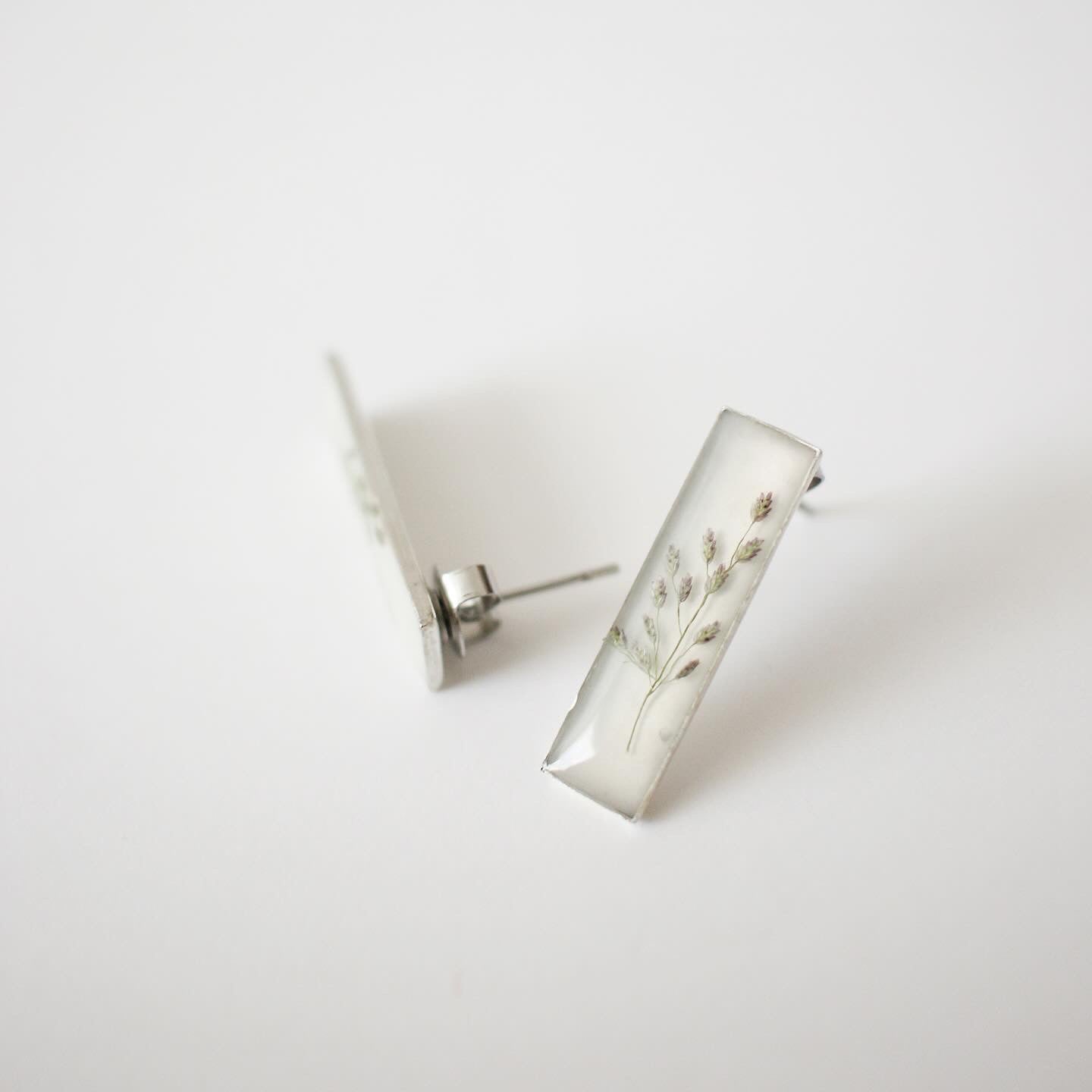 Winter Fields Bar Studs