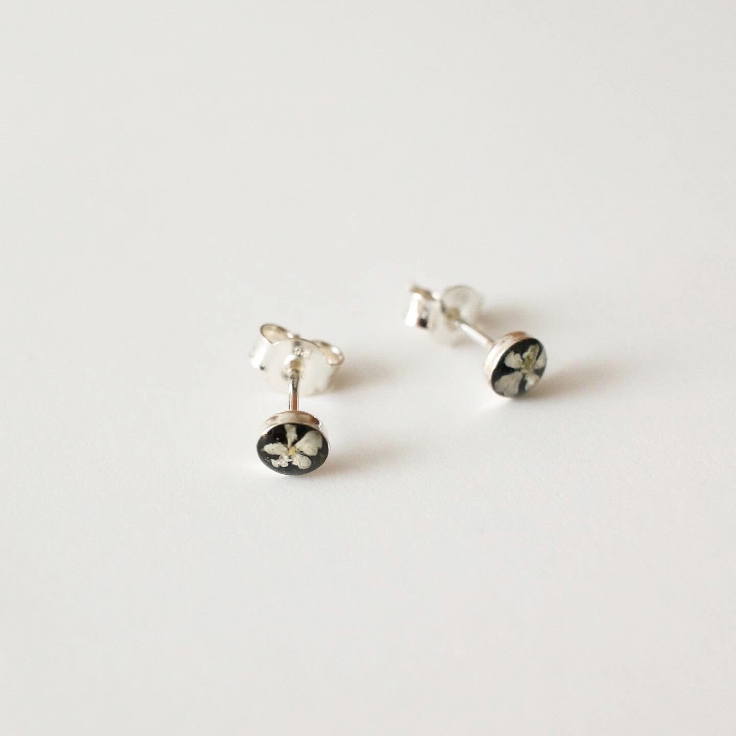 Silver Tiny Fleurs Earring Studs