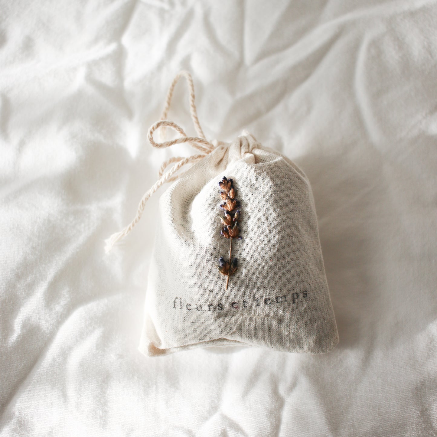 Pressed flower lavender sachet