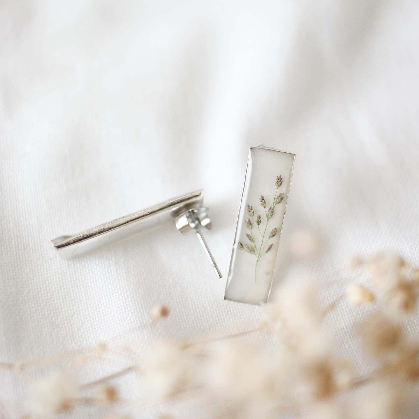 Winter Fields Bar Studs
