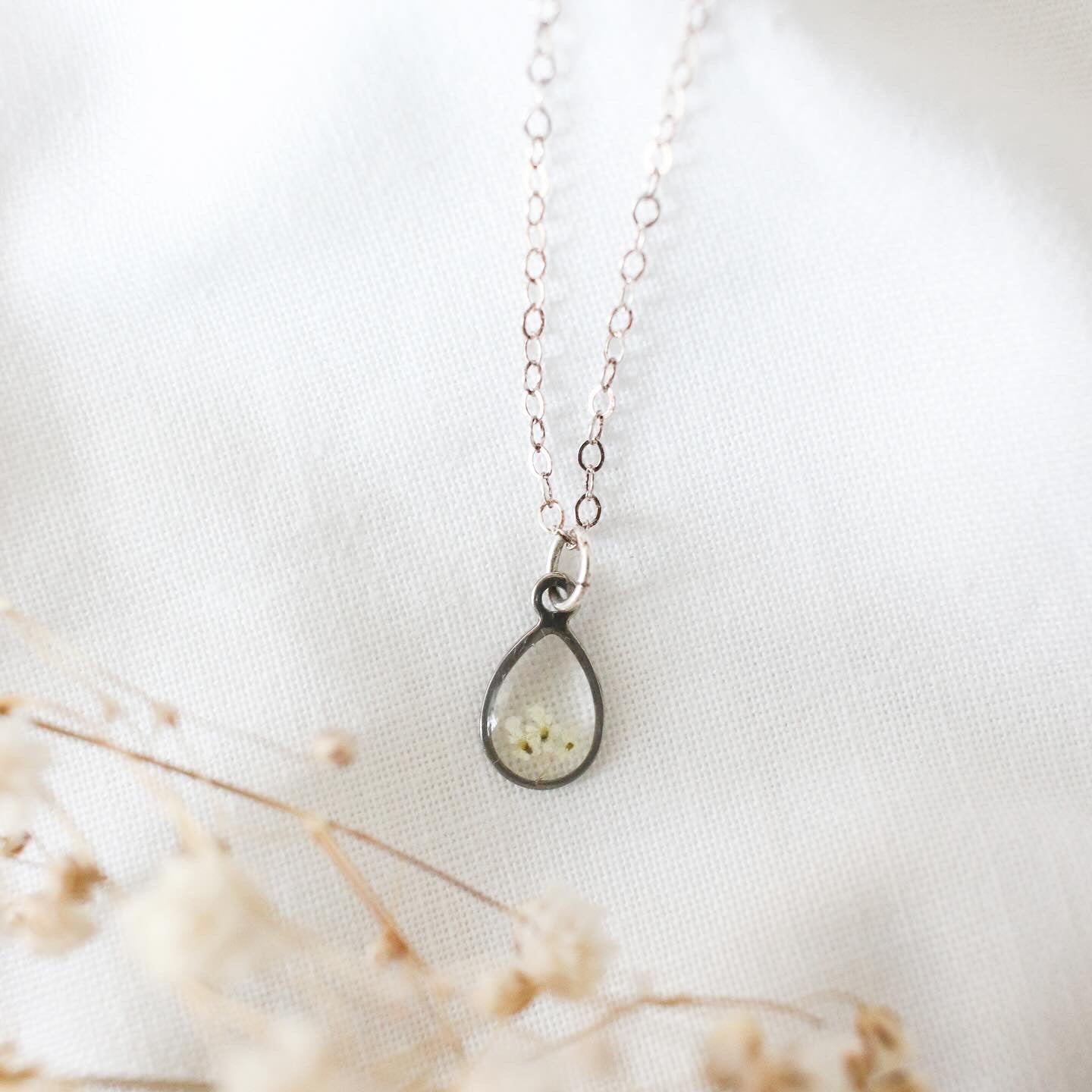 Silver Raindrop Queen Anne's Lace Necklace