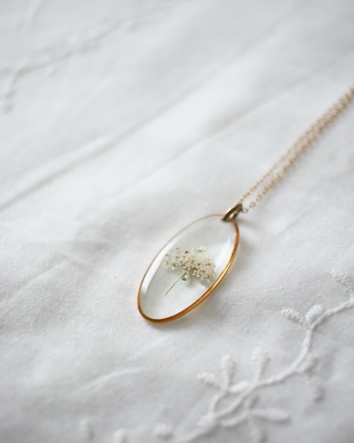 Pemberley Garden Necklace (Queen Anne's lace)