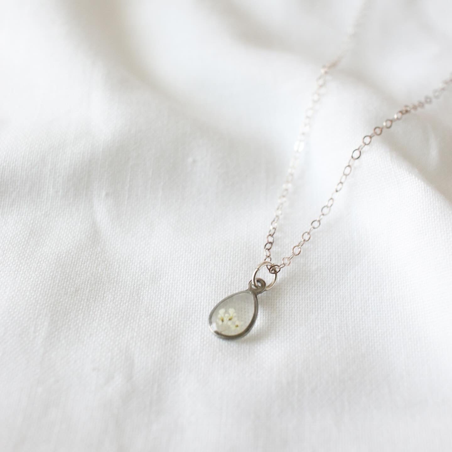 Silver Raindrop Queen Anne's Lace Necklace