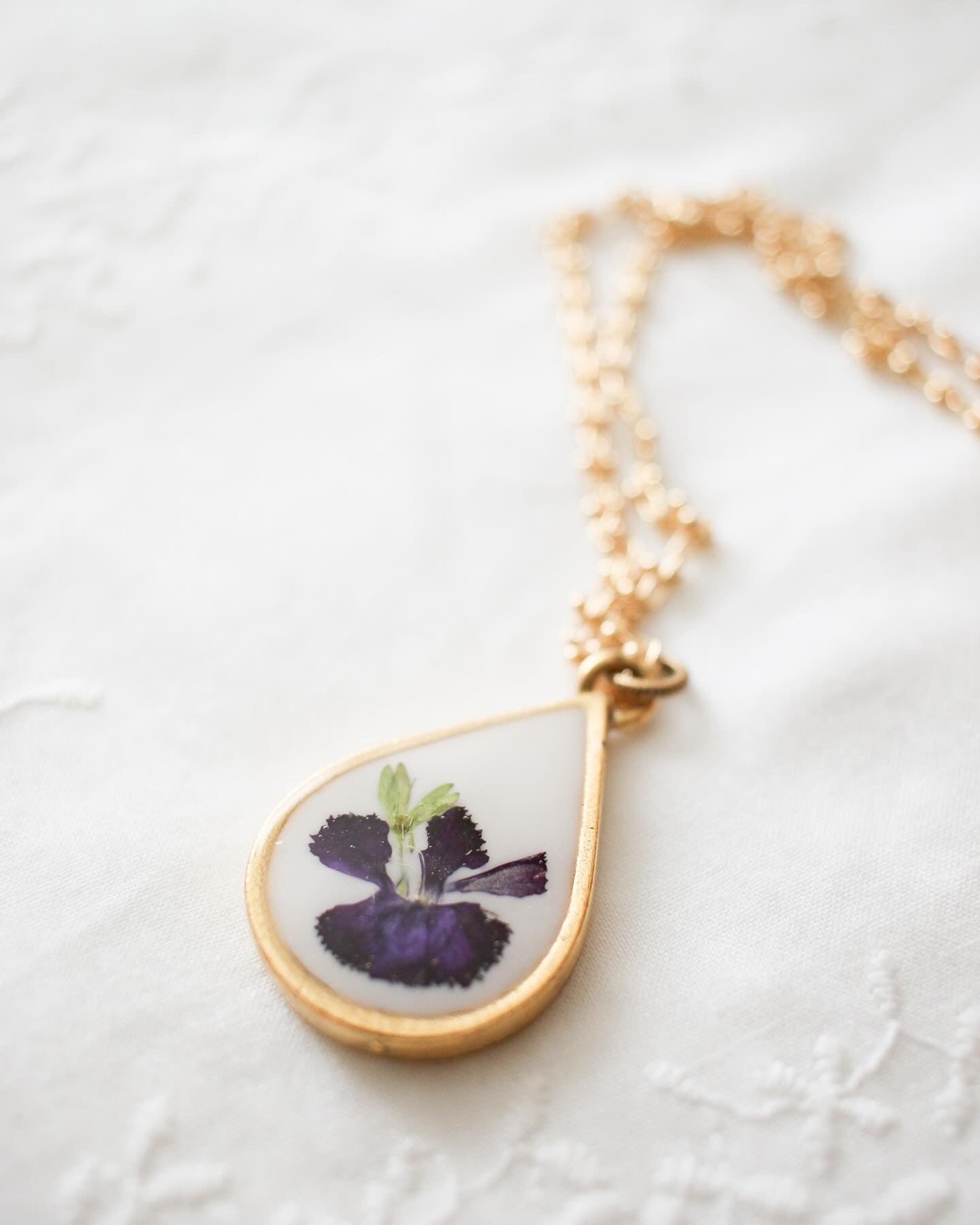 The Mary Bennet Pendant