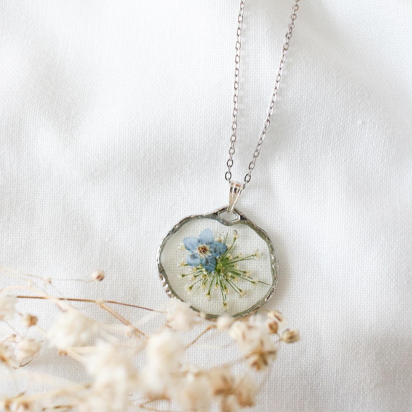 The Trouvaille Blue Forget Me Not Necklace in Silver