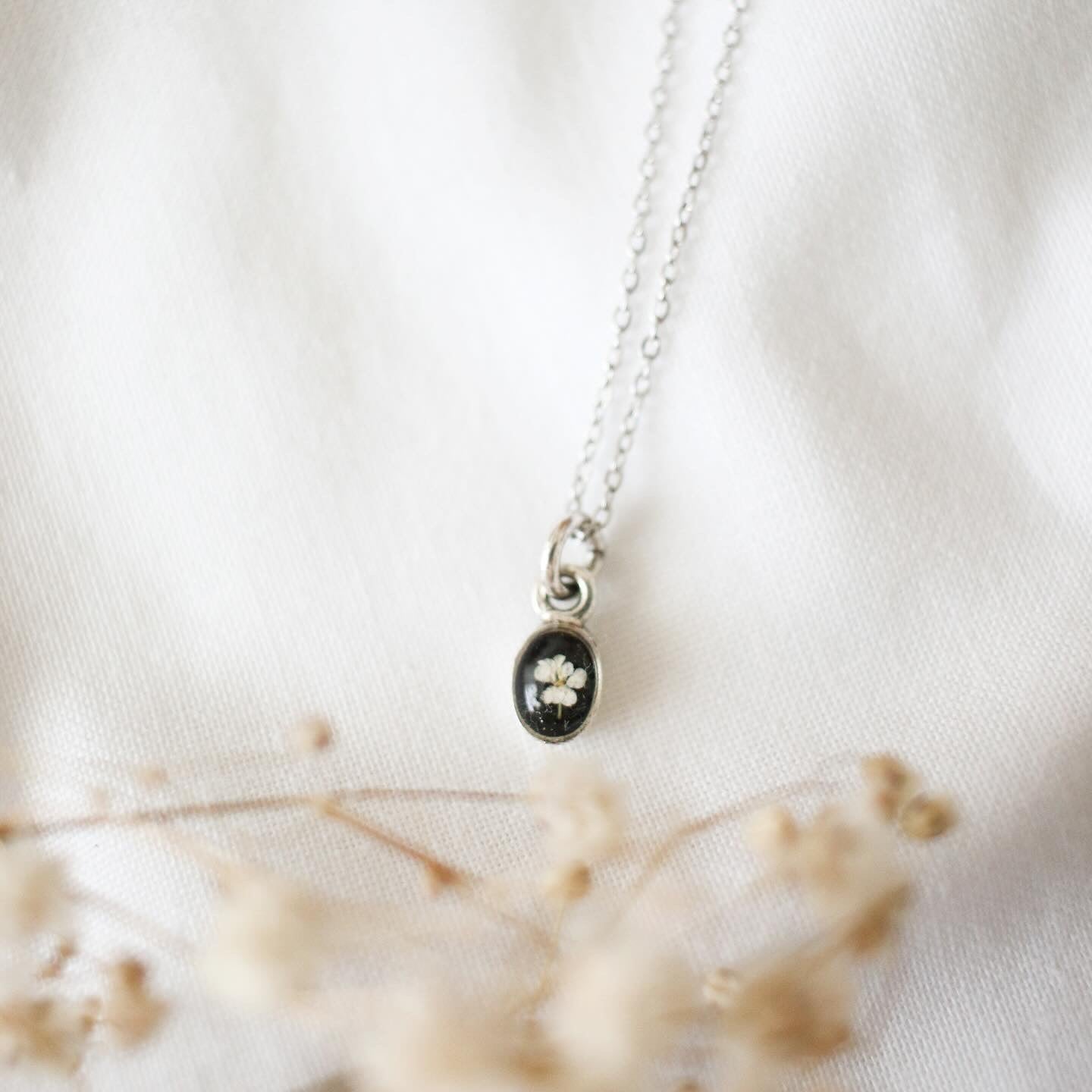 Demi Brooke Necklace in Silver
