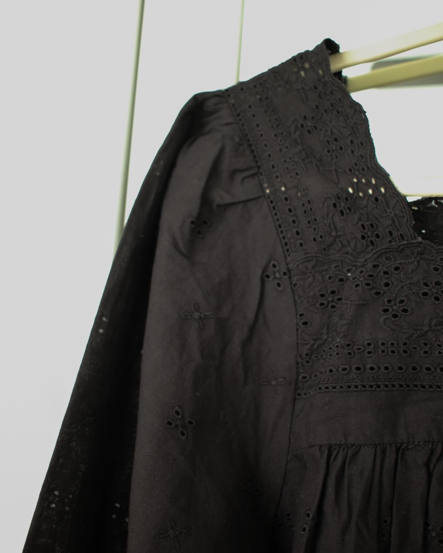 Archibald Blouse in Noir