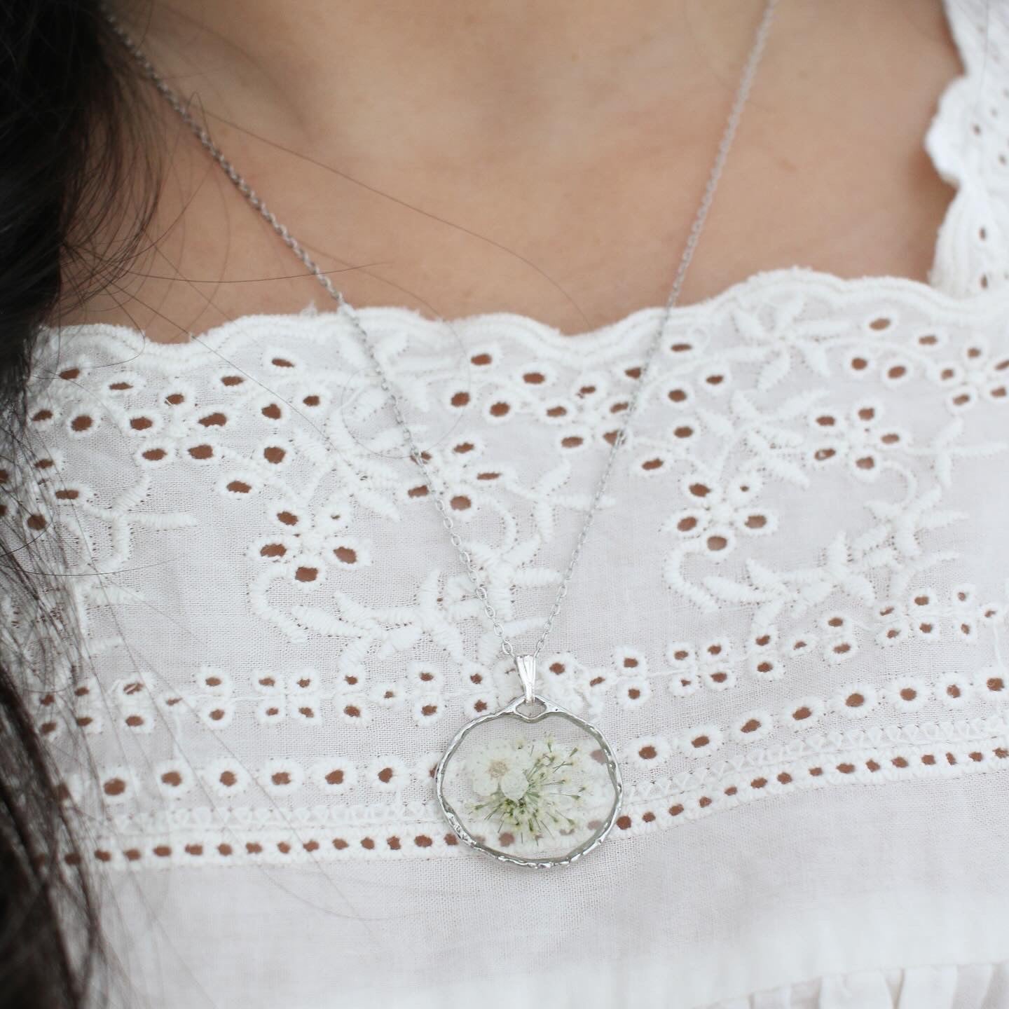 The Trouvaille White Narcissus Necklace in Silver