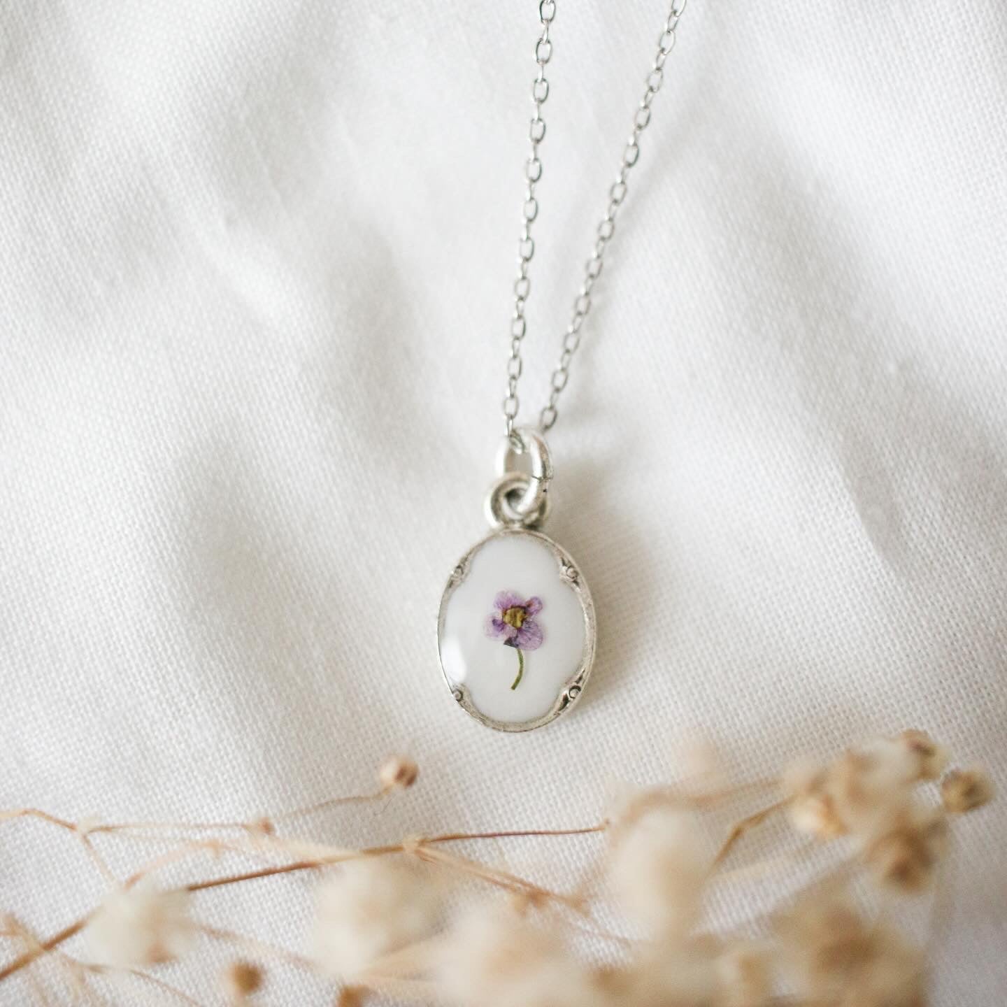 Diana Oval Necklace in Silver