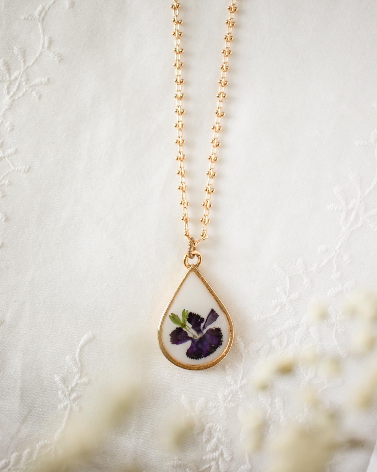 The Mary Bennet Pendant
