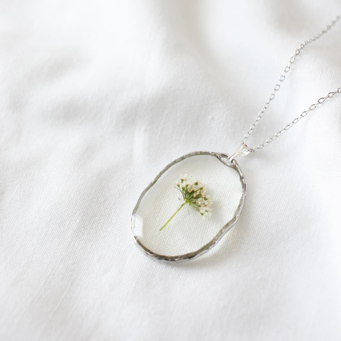 Queen Anne's Lace Pendant in Silver