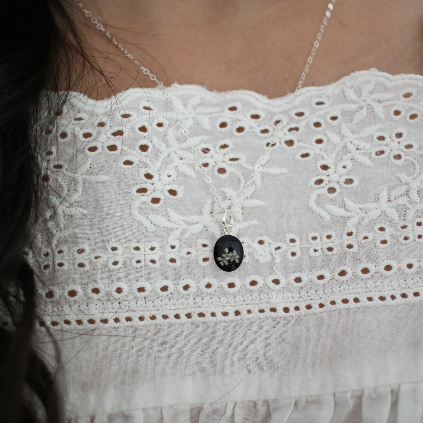 Silver Fleurs Oval Necklace