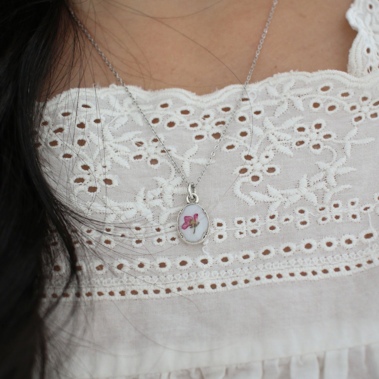 Diana Oval Necklace in Silver