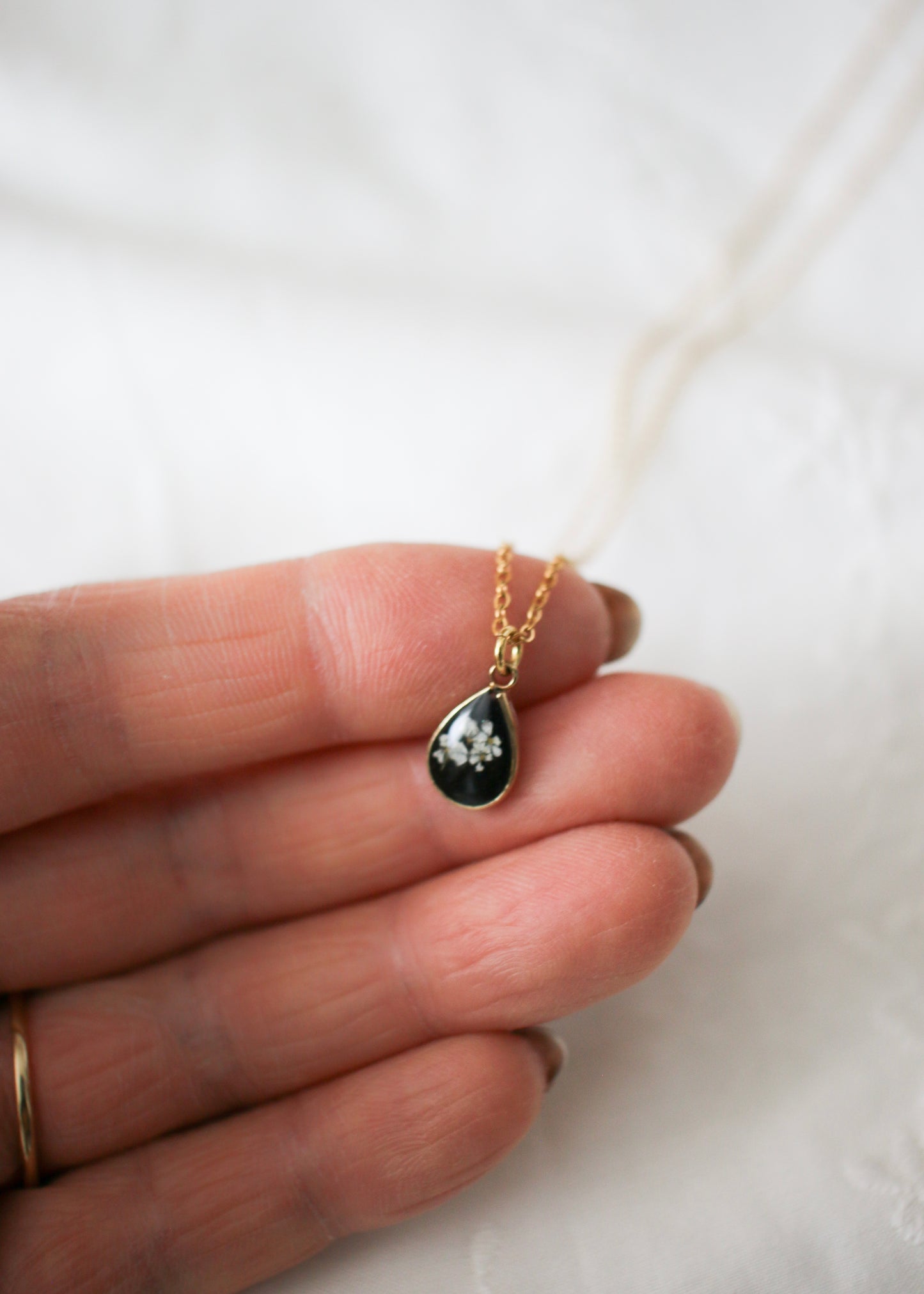 Heirloom Marilla Necklace (Modern)