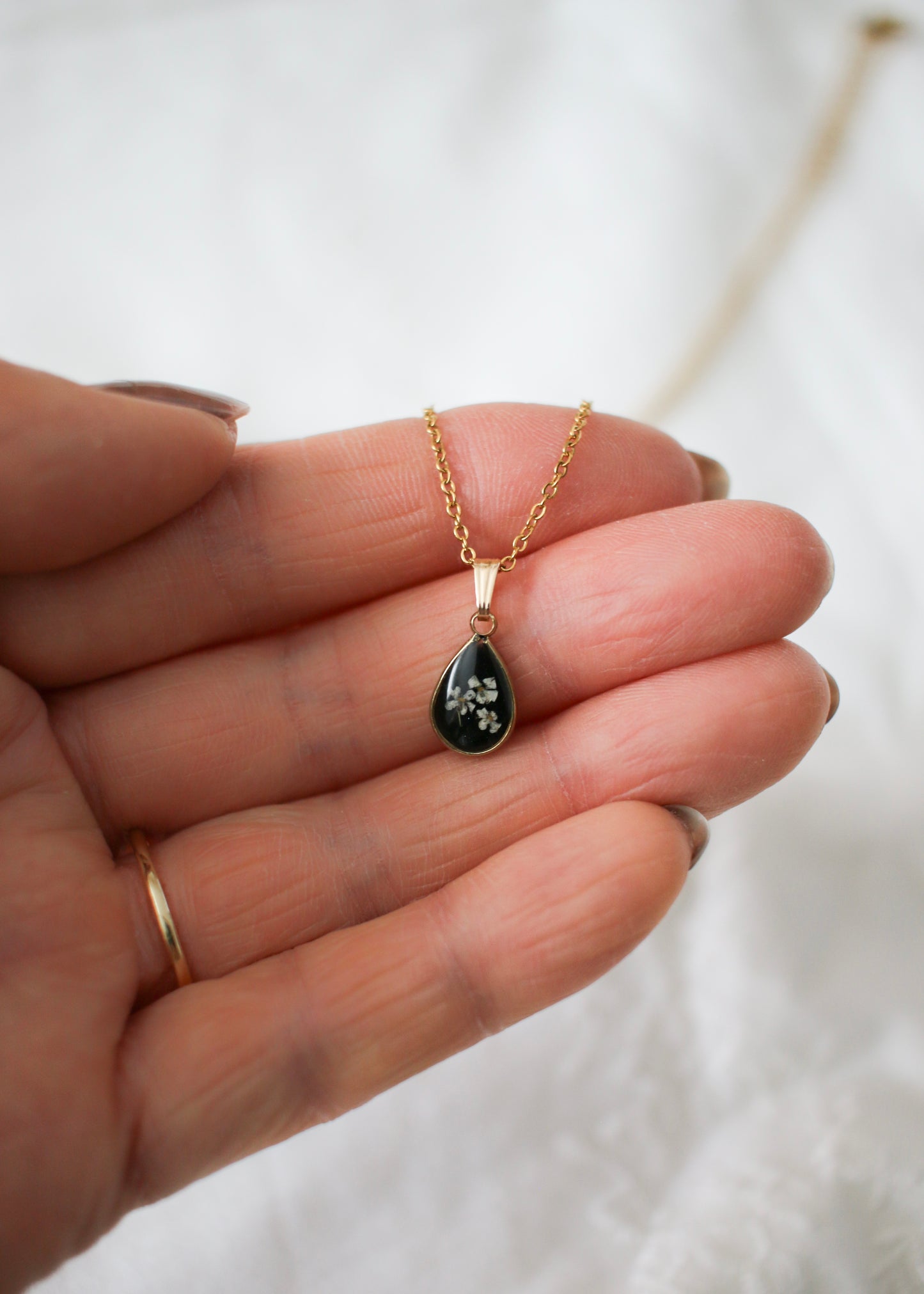 Heirloom Marilla Necklace (Vintage)