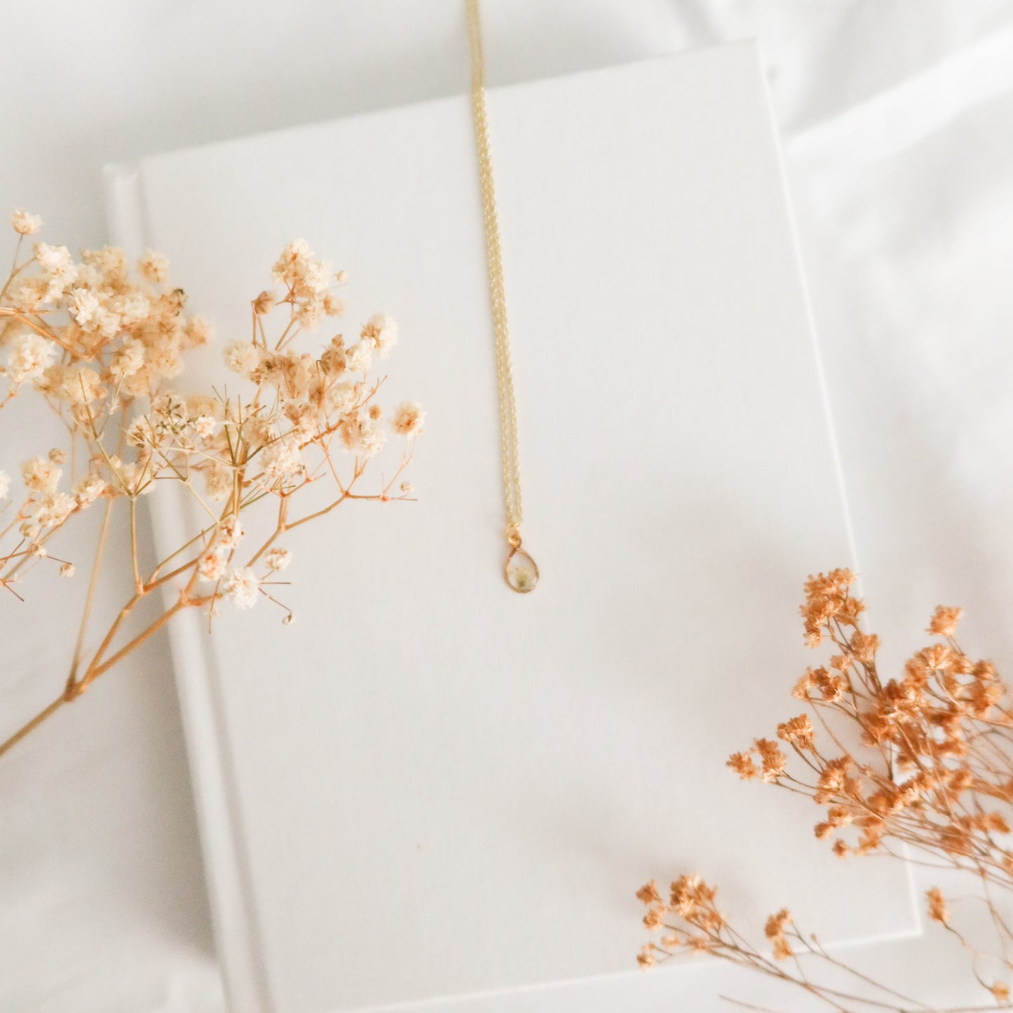 Raindrop Queen Anne's Lace Necklace