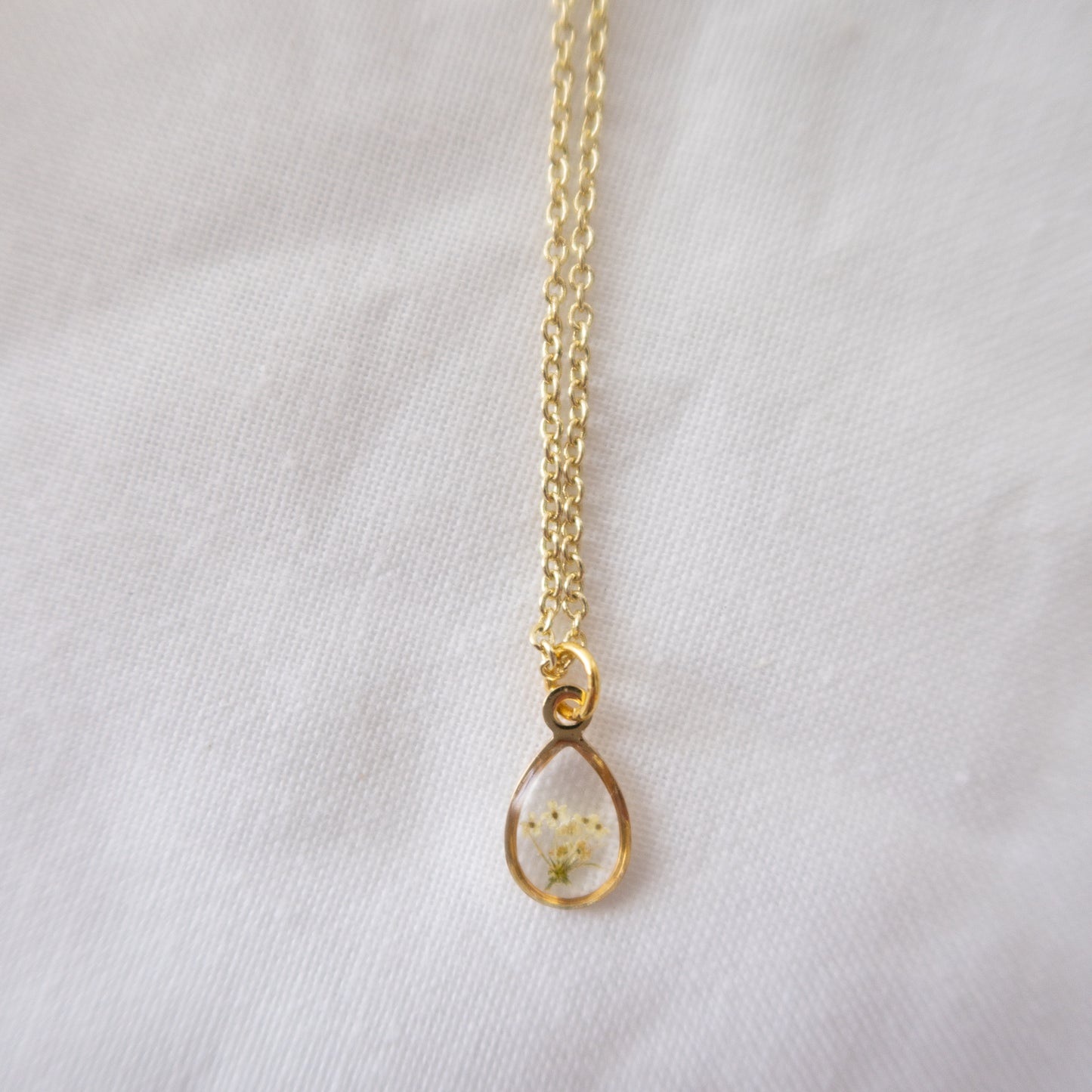Raindrop Queen Anne's Lace Necklace