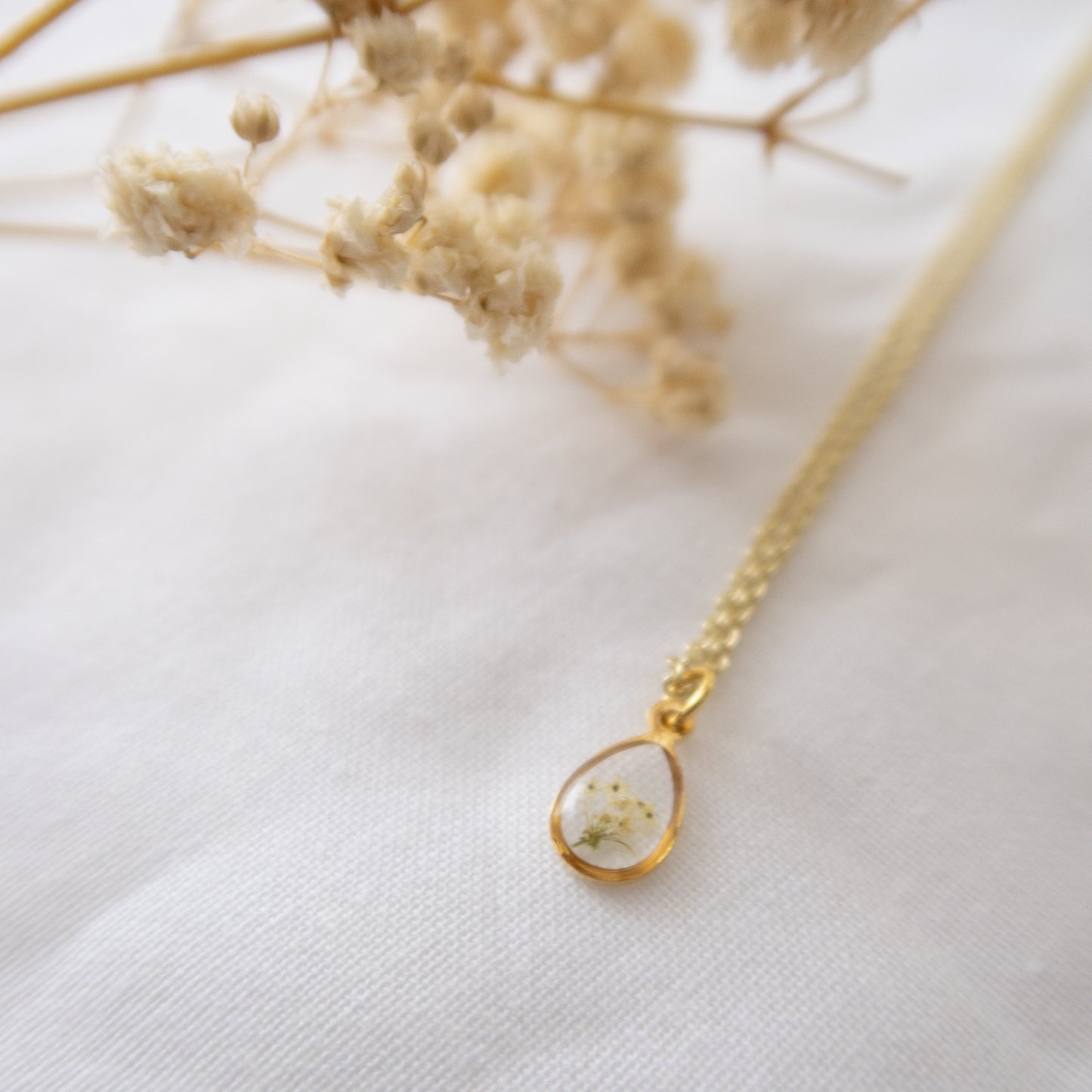 Raindrop Queen Anne's Lace Necklace
