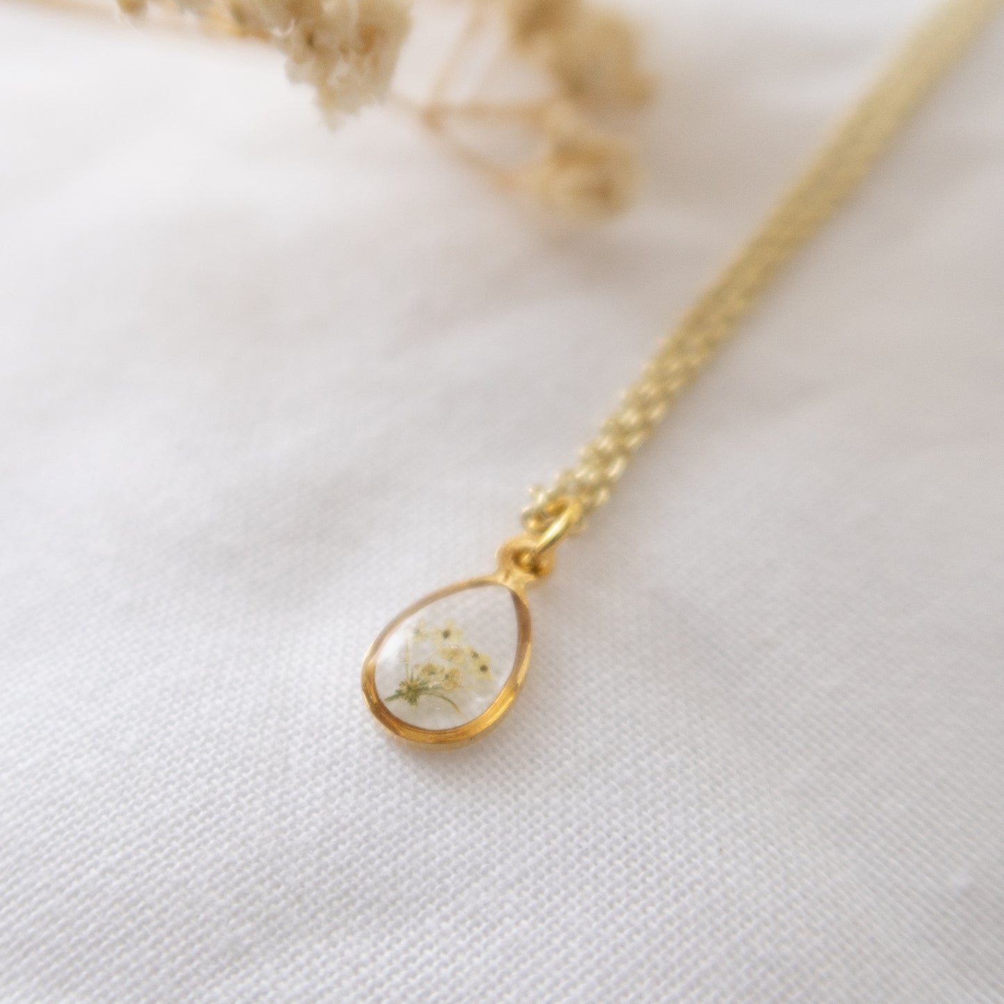 Raindrop Queen Anne's Lace Necklace