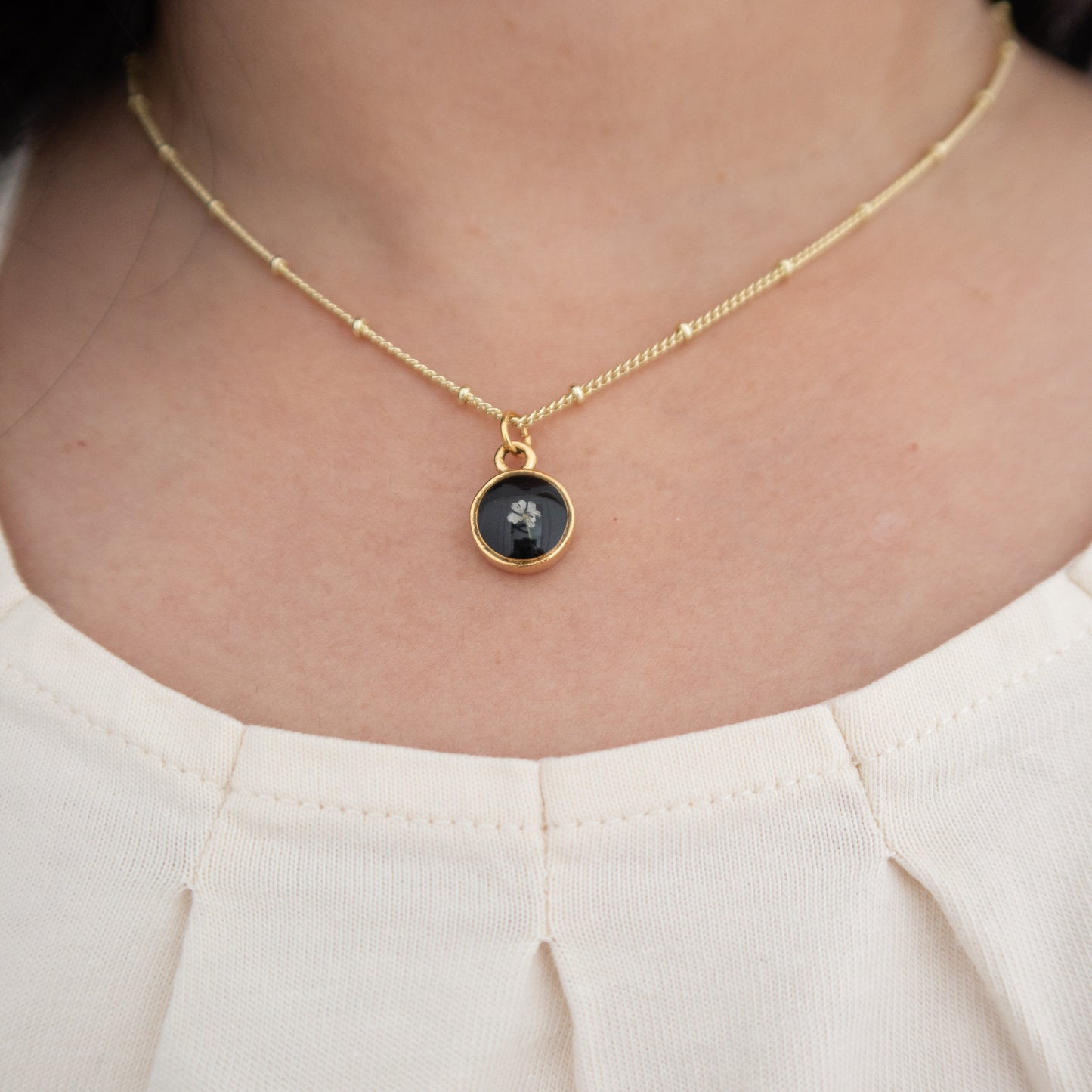 The Tiny Fleur Circle Pendant