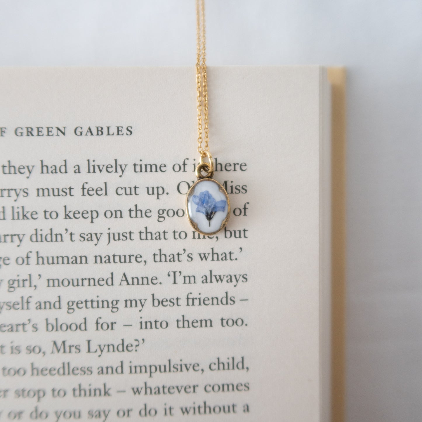 Diana Oval Necklace