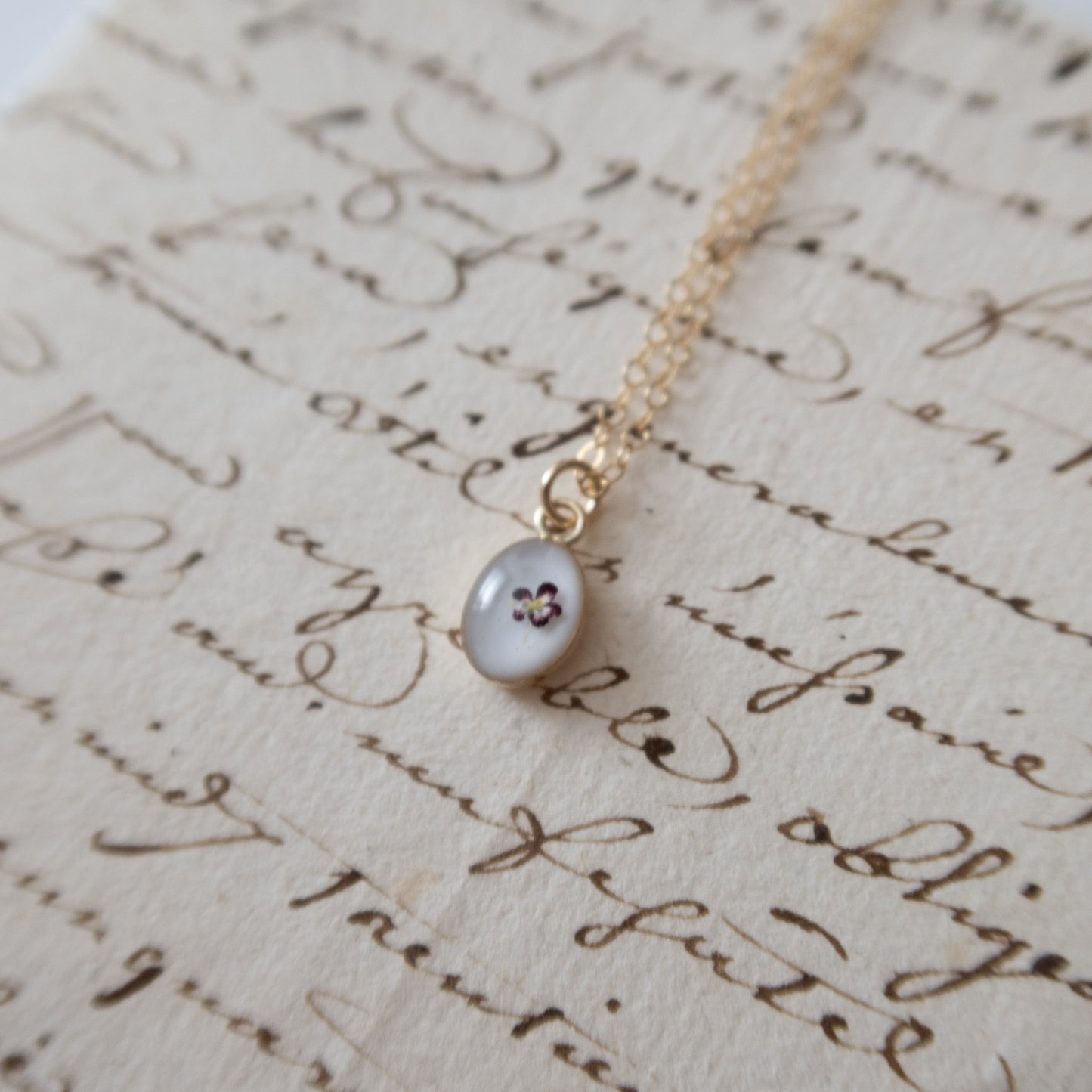 Simple Diana Necklace in Chocolate