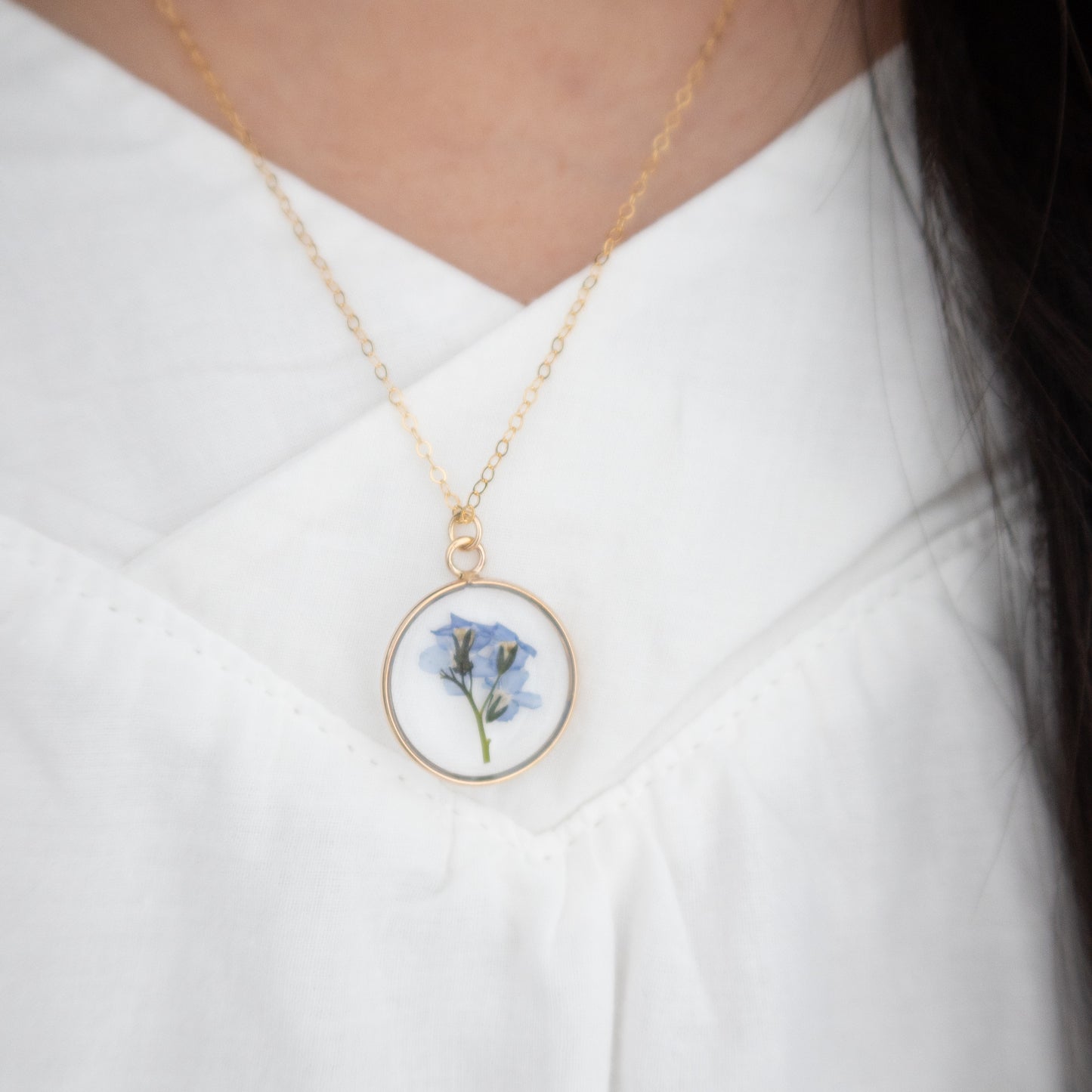 Simple Forget Me Not Bouquet Pendant